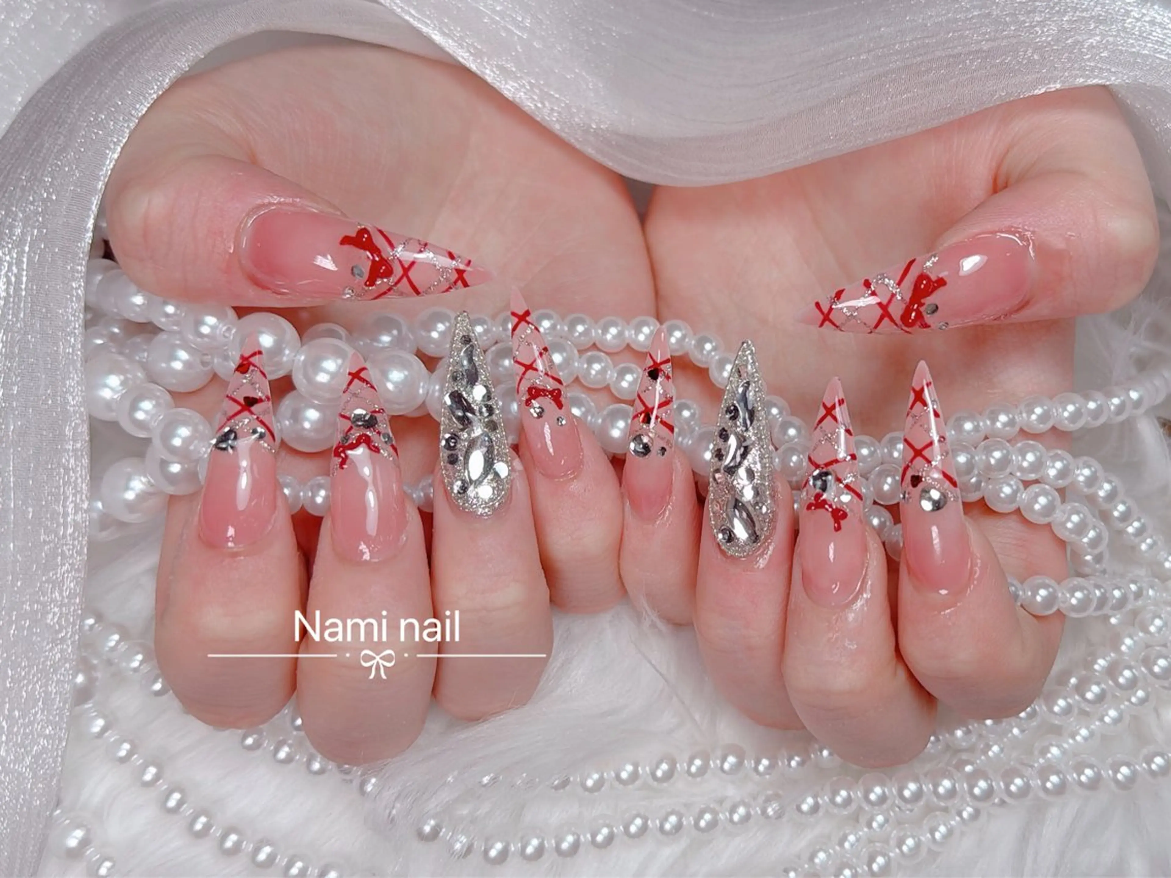 ネイル 長さ出し ガーリー 韓国ネイル ロングネイル 持ち込み ハンドネイル Nami nail salonのネイルデザイン