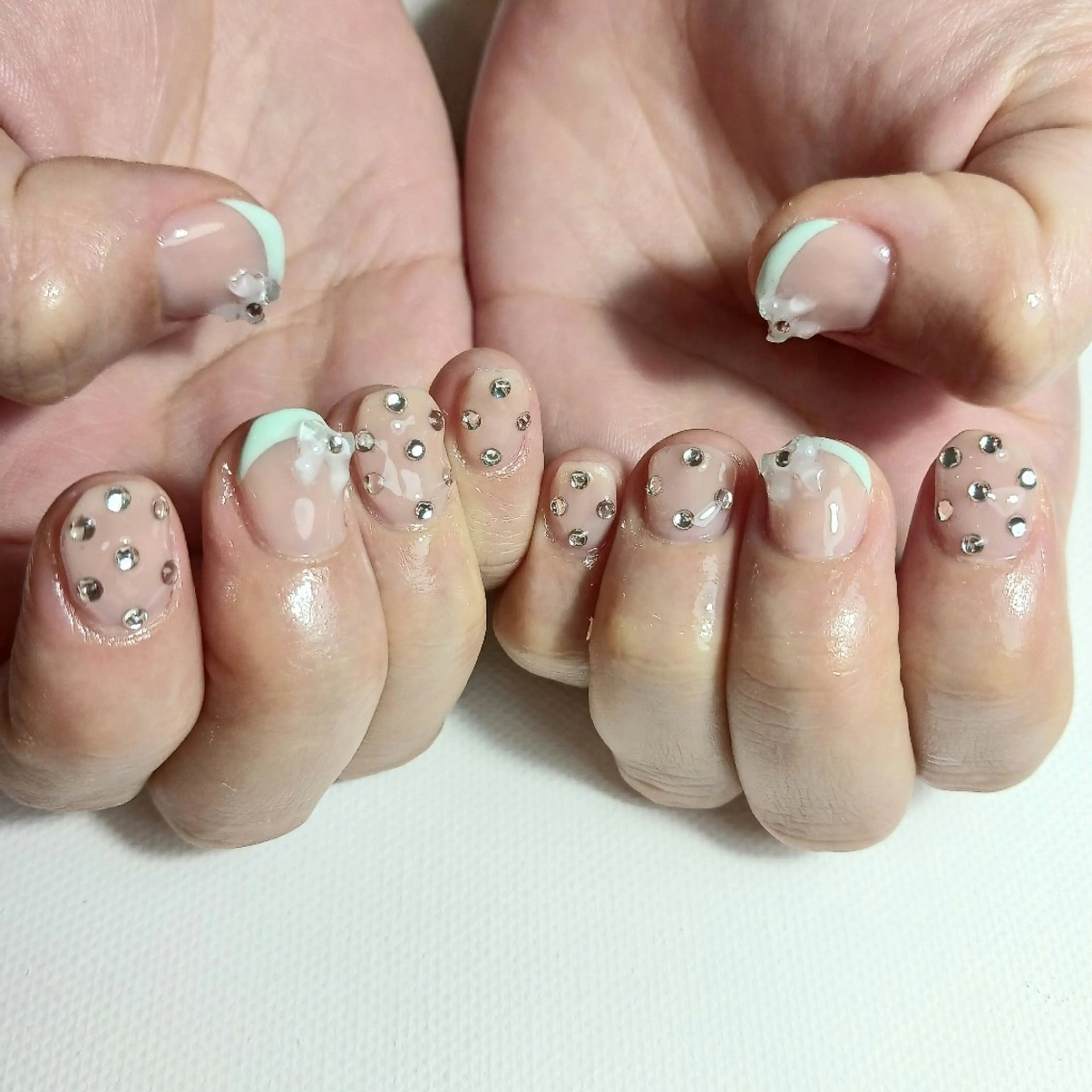 ネイル フレンチネイル ジェルネイル グリーン 持ち込み リボン ハンドネイル owlnail /持込みデザイン専門のネイルデザイン