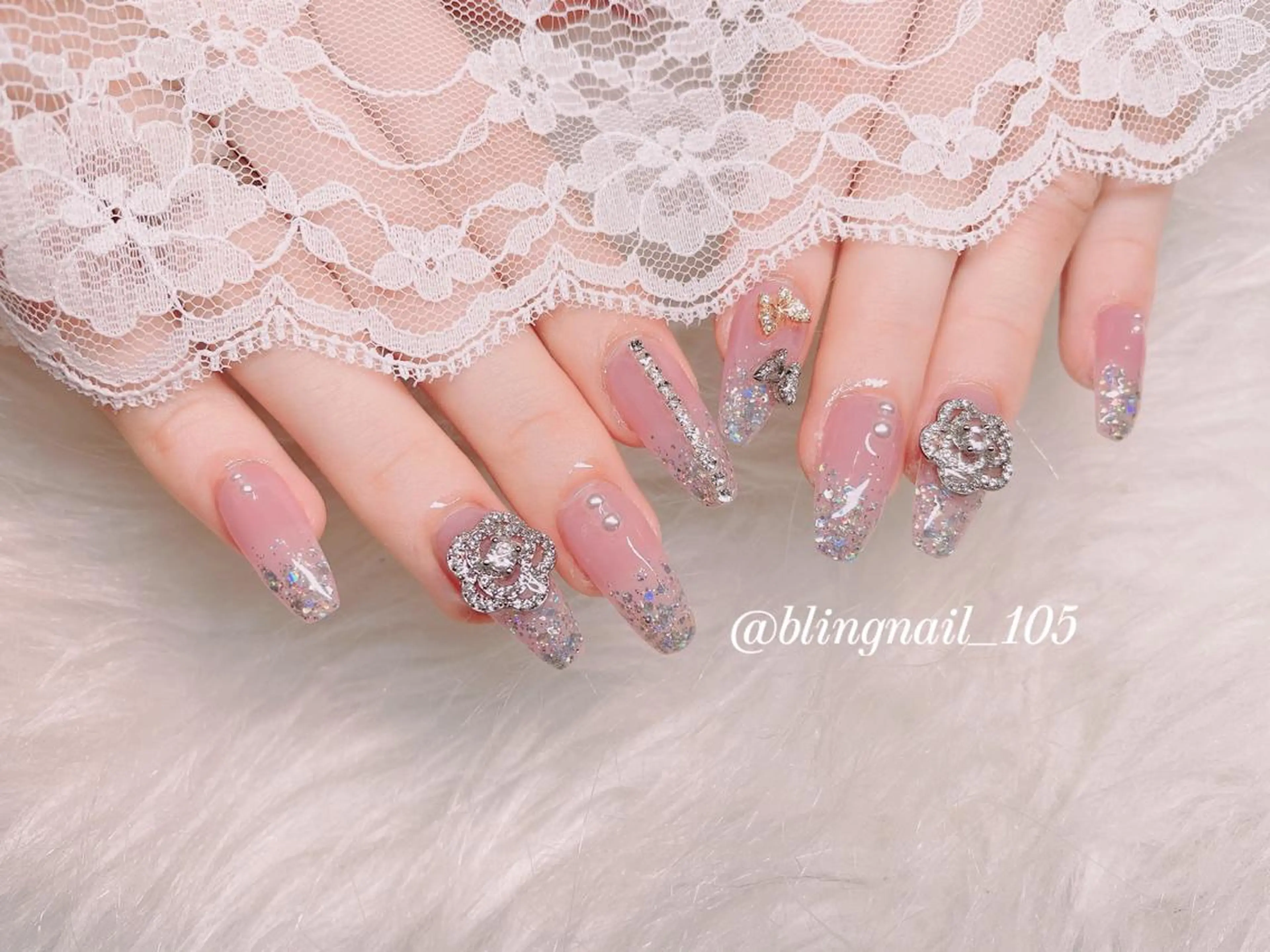 ネイル 23時まで❤︎韓国、 ワンホンネイルのネイルデザイン