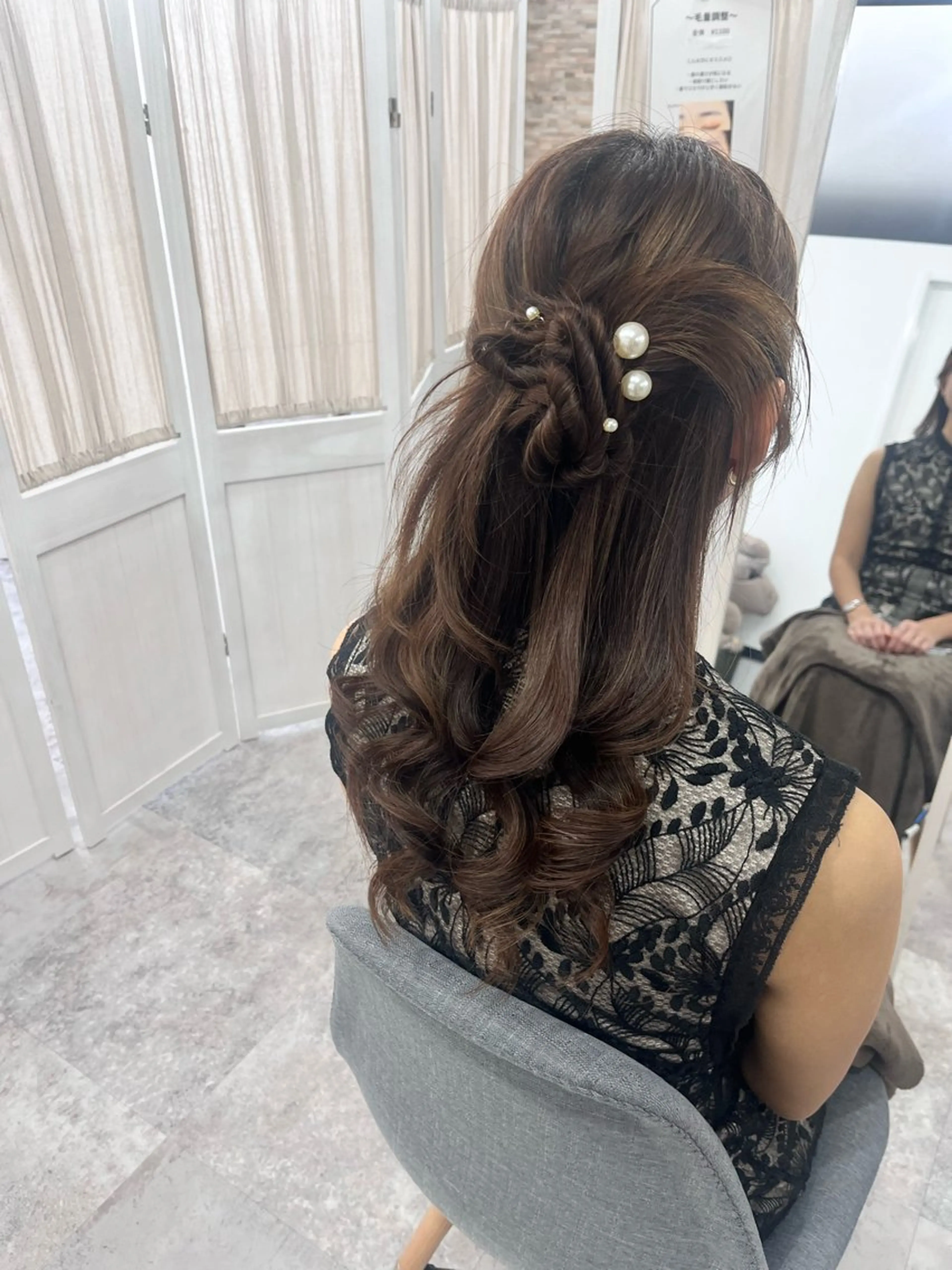 ヘアアレンジ 玉城 里奈の眉毛・アイブロウイメージ