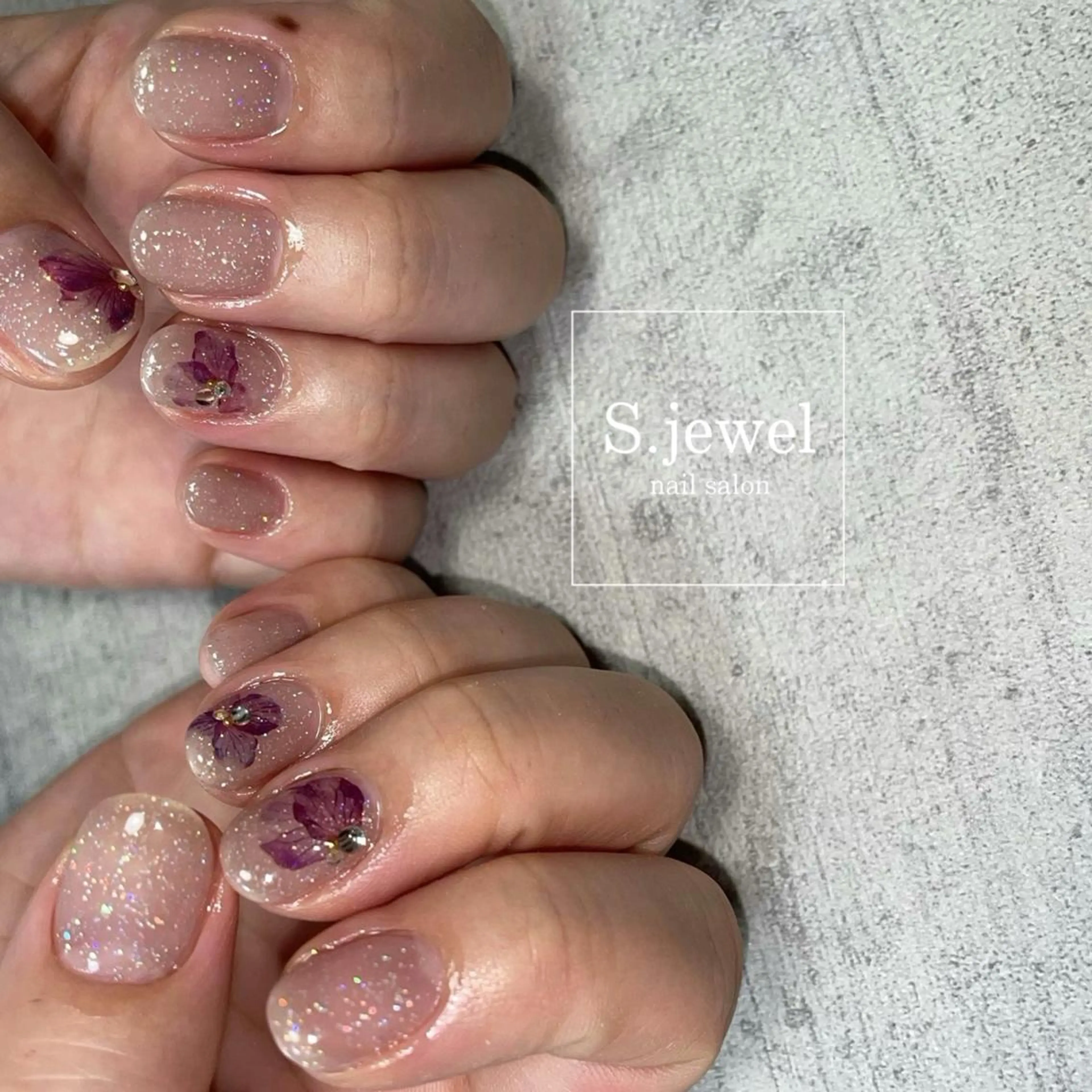 ネイル S. JEWELのネイルデザイン