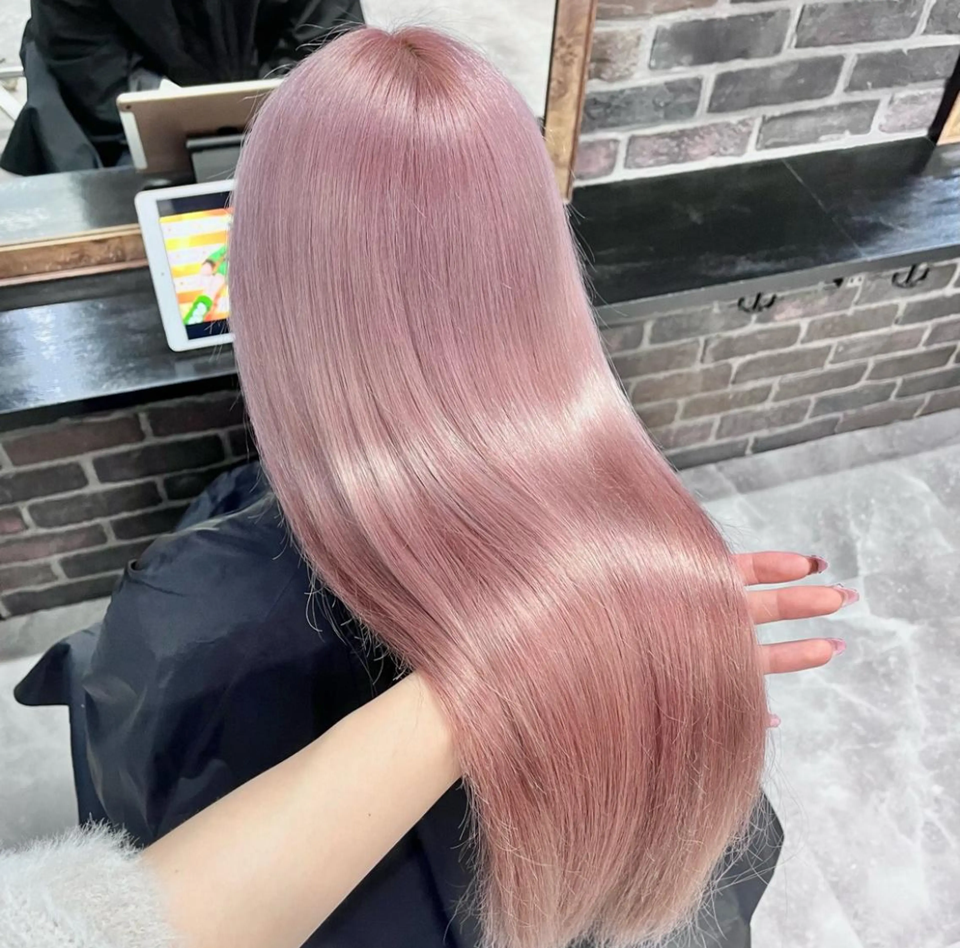 ロング カラー ヘアカラー トリートメント ハイトーン/髪質改善 /Akuaのヘアスタイル