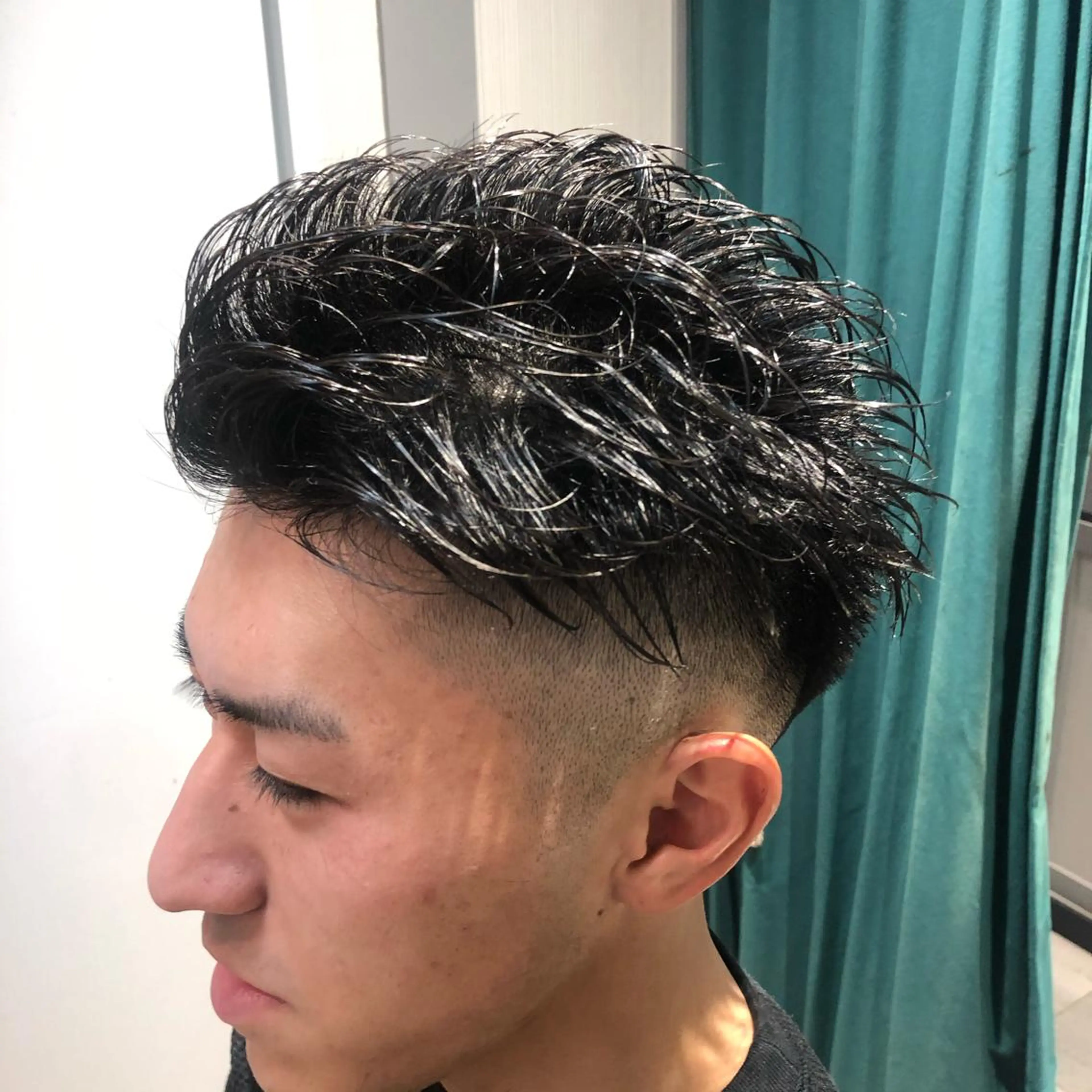 ショート パーマ 岡崎 隆晟のヘアスタイル