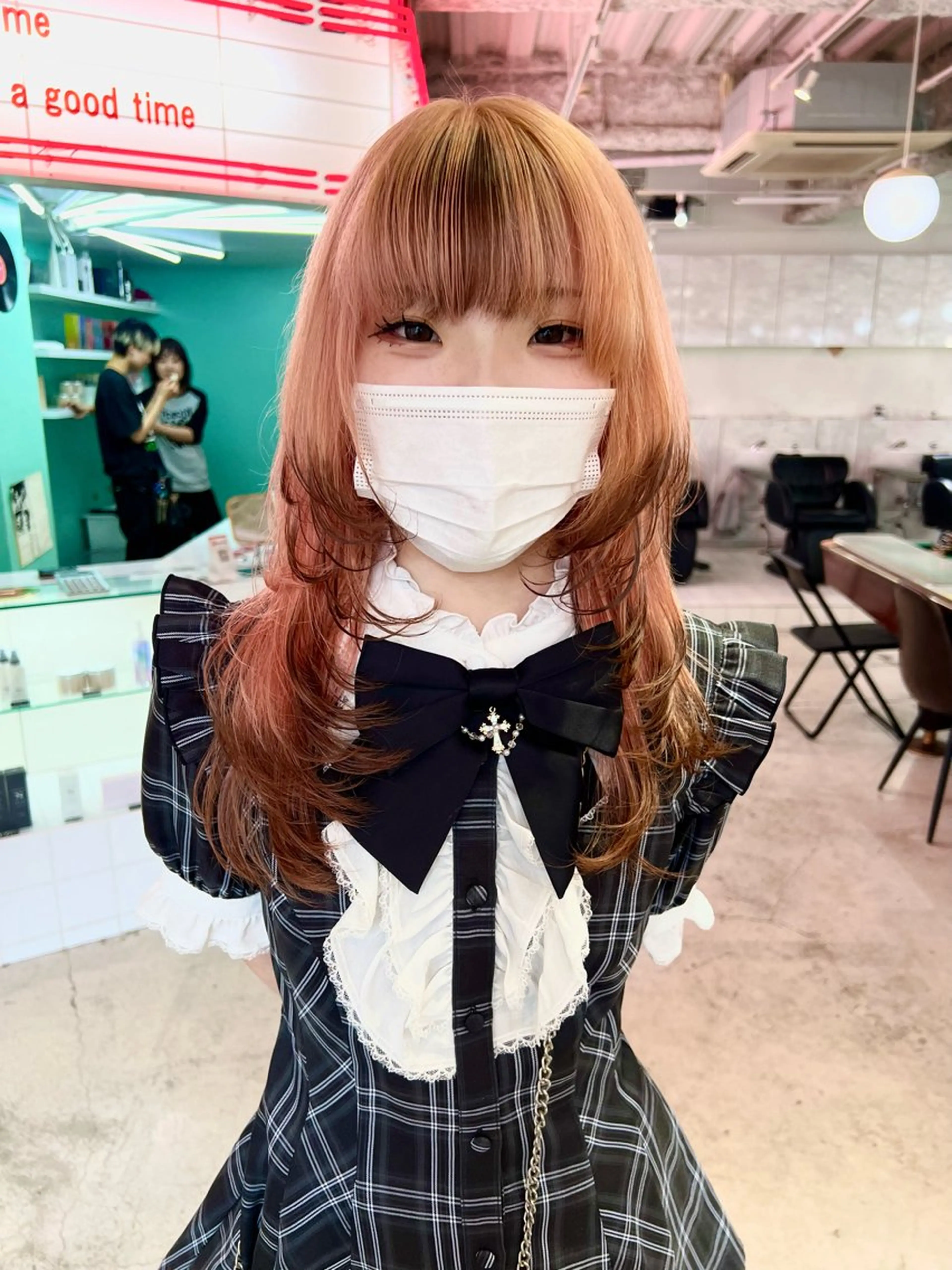 ミディアム ヘアカラー トリートメント 💥ウルフカット デザインあんな💥のヘアスタイル