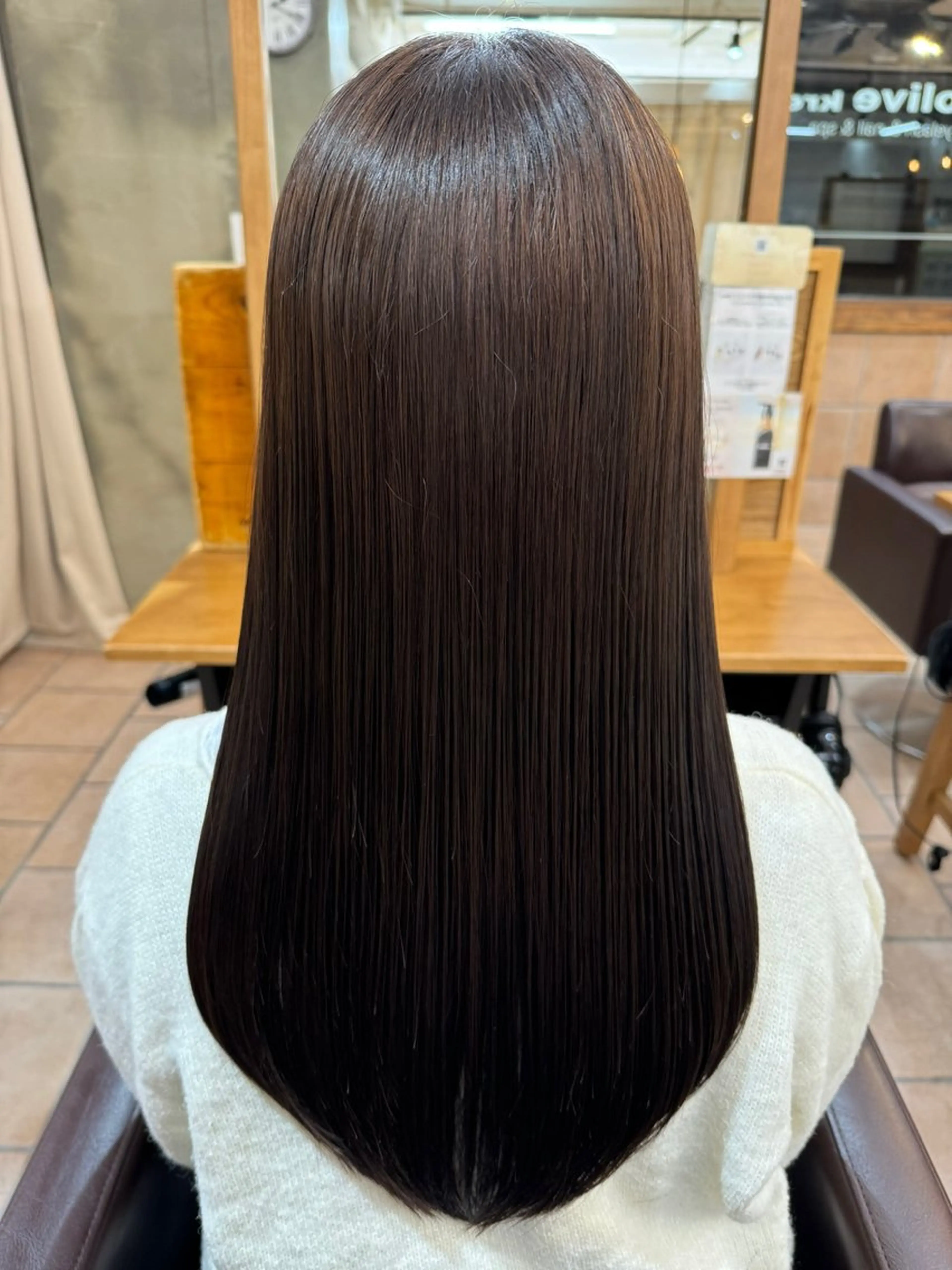 ロング カラー 菅野 美咲のヘアスタイル