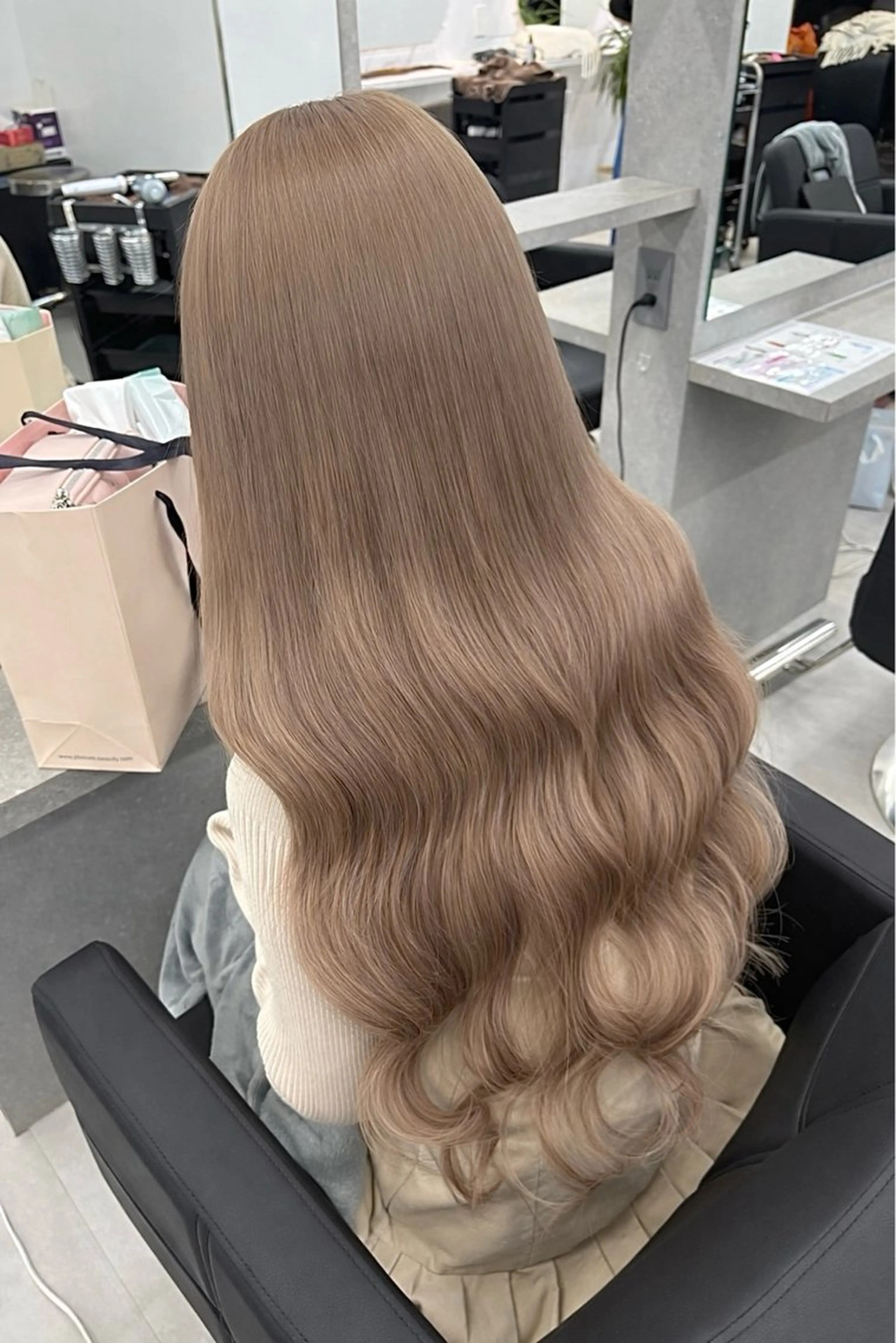 ロング エクステ ロング ヘアカラー エクステ 韓国レイヤーカット/ AIRIのヘアスタイル