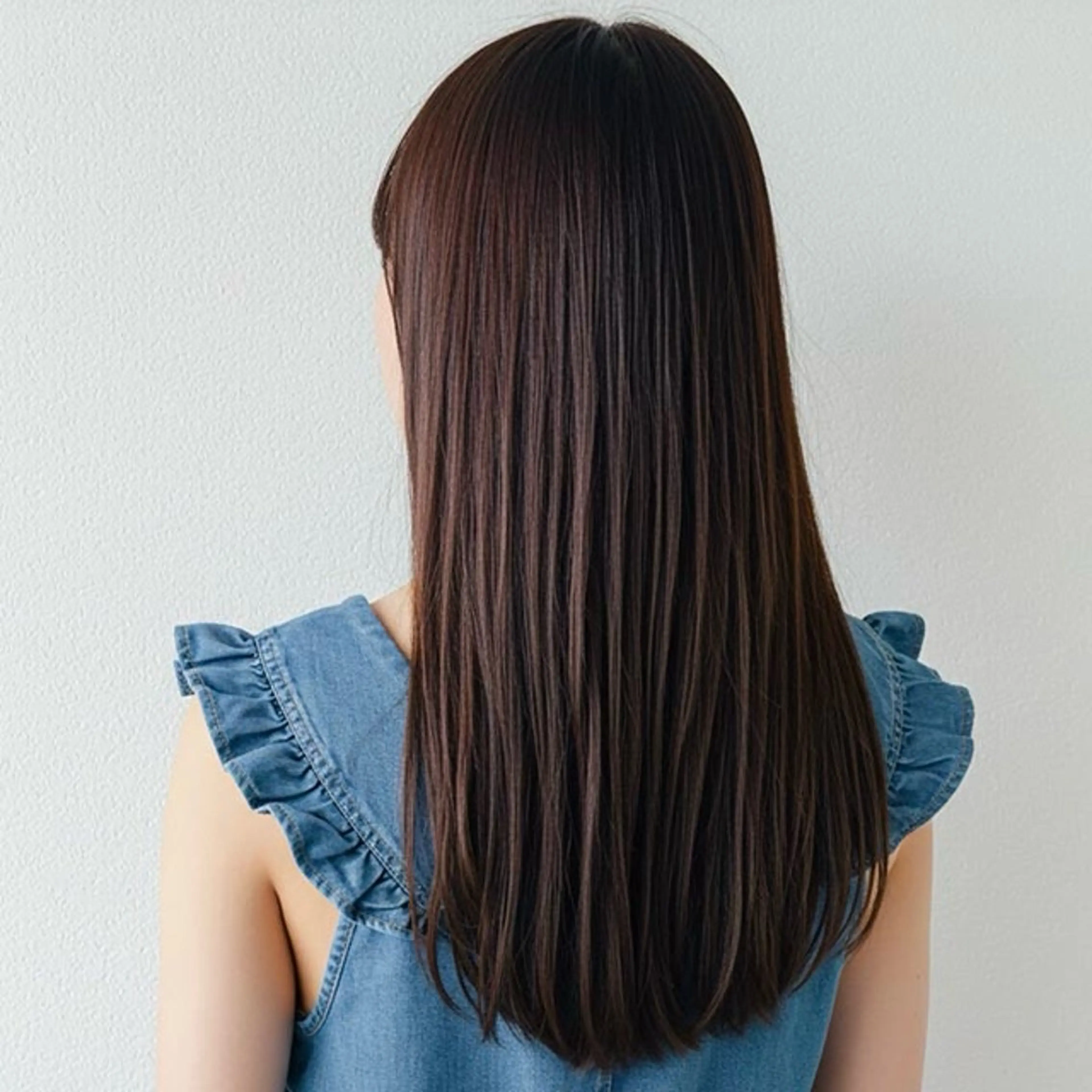 ロング 赤み消しオリーブ特化 柔らか縮毛矯正🌷辻のヘアスタイル