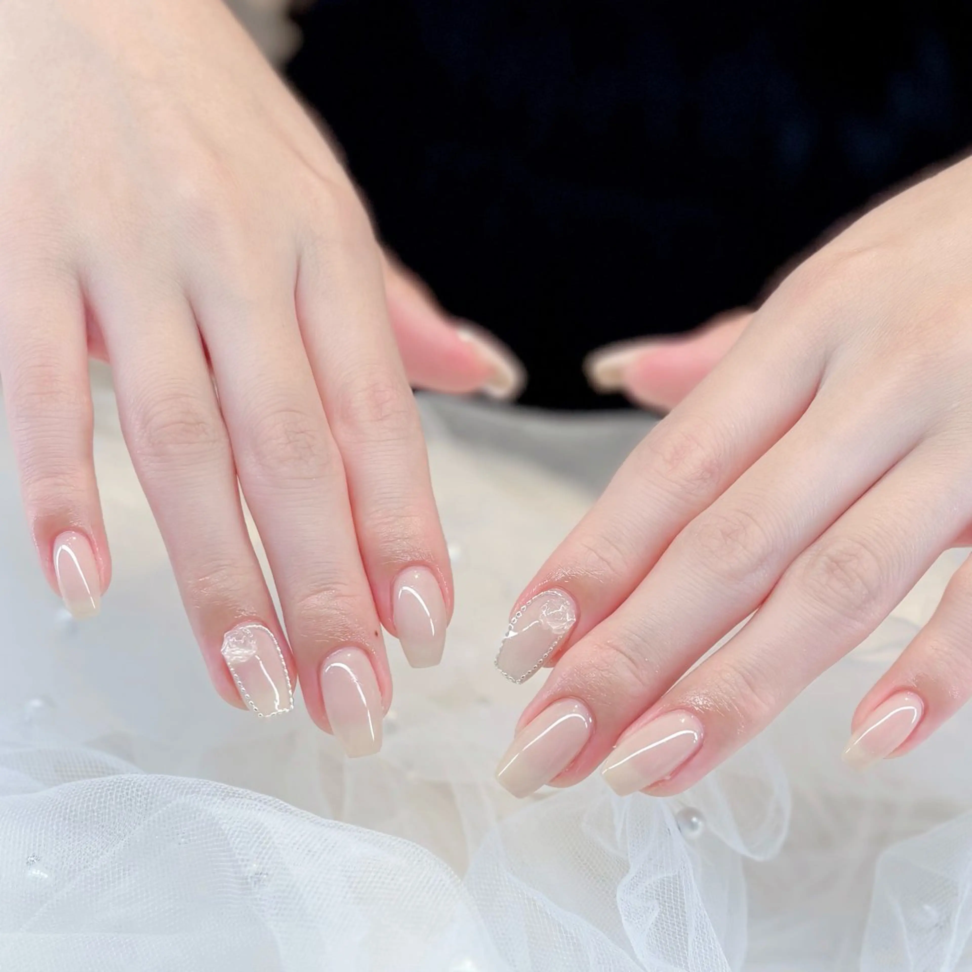 ネイル シンプルネイル ワンホンネイル ぷりゅねる 心斎橋のネイルデザイン