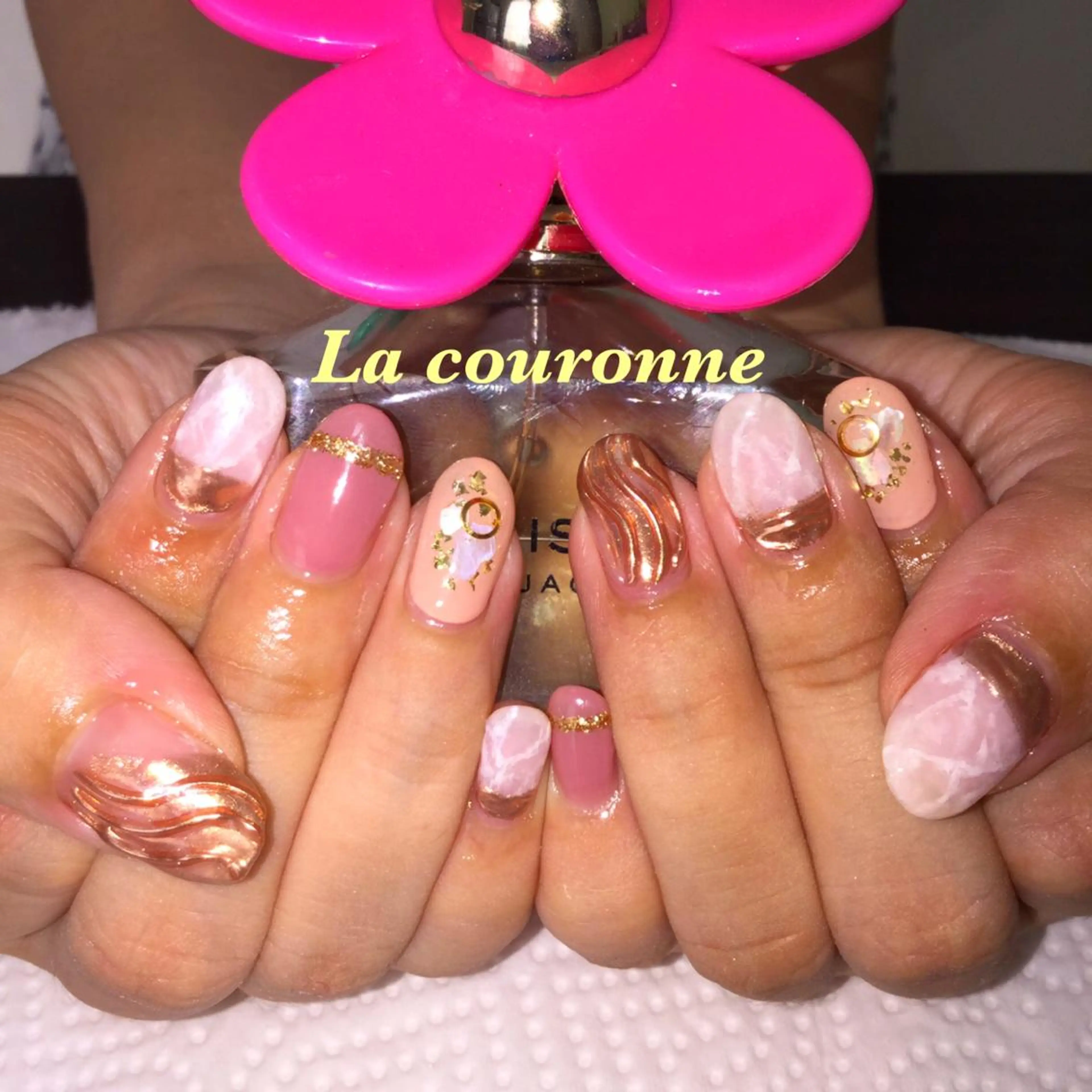 ネイル ハンドネイル Lacouronne NATSUMIのネイルデザイン