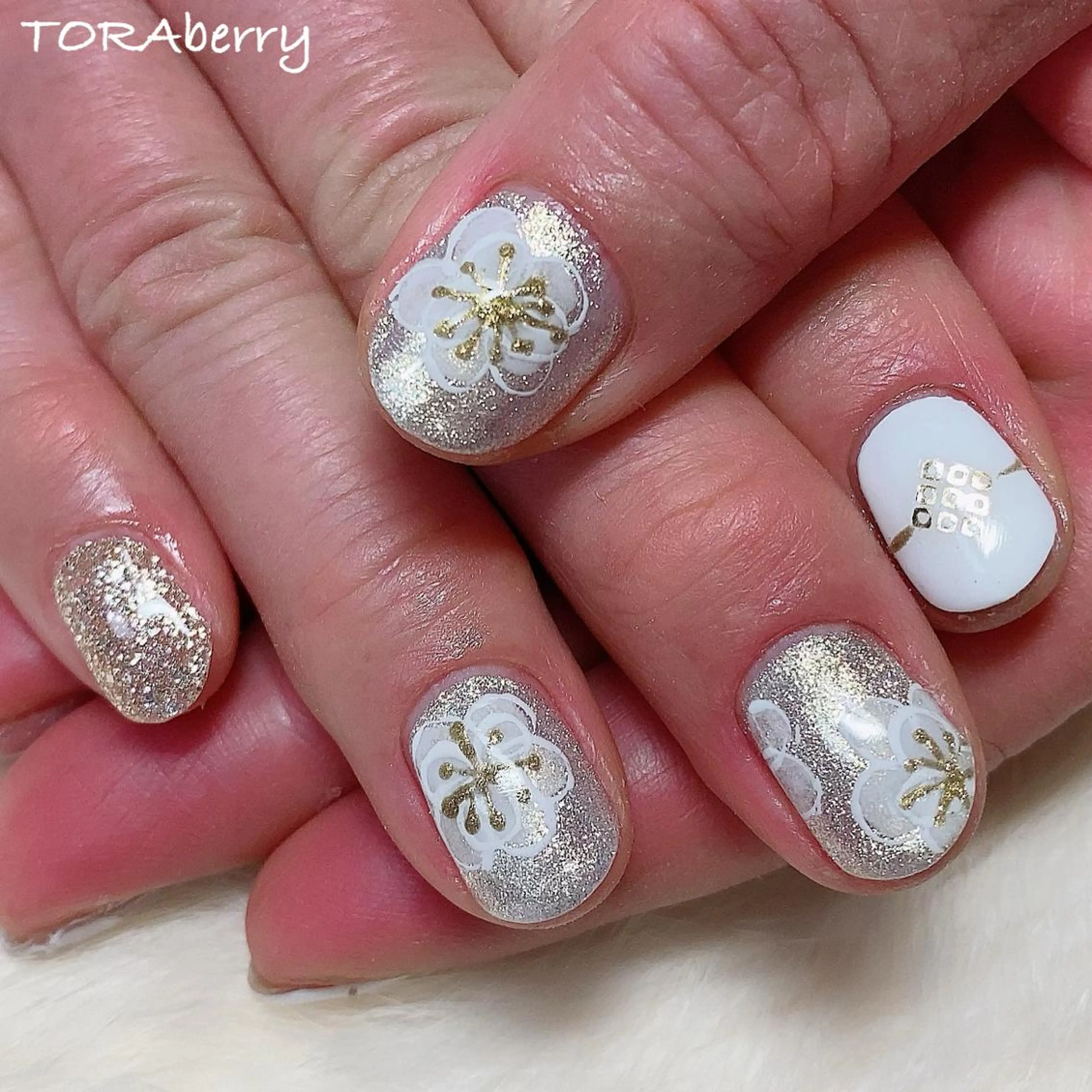 ネイル ネイリスト なつみのネイルデザイン