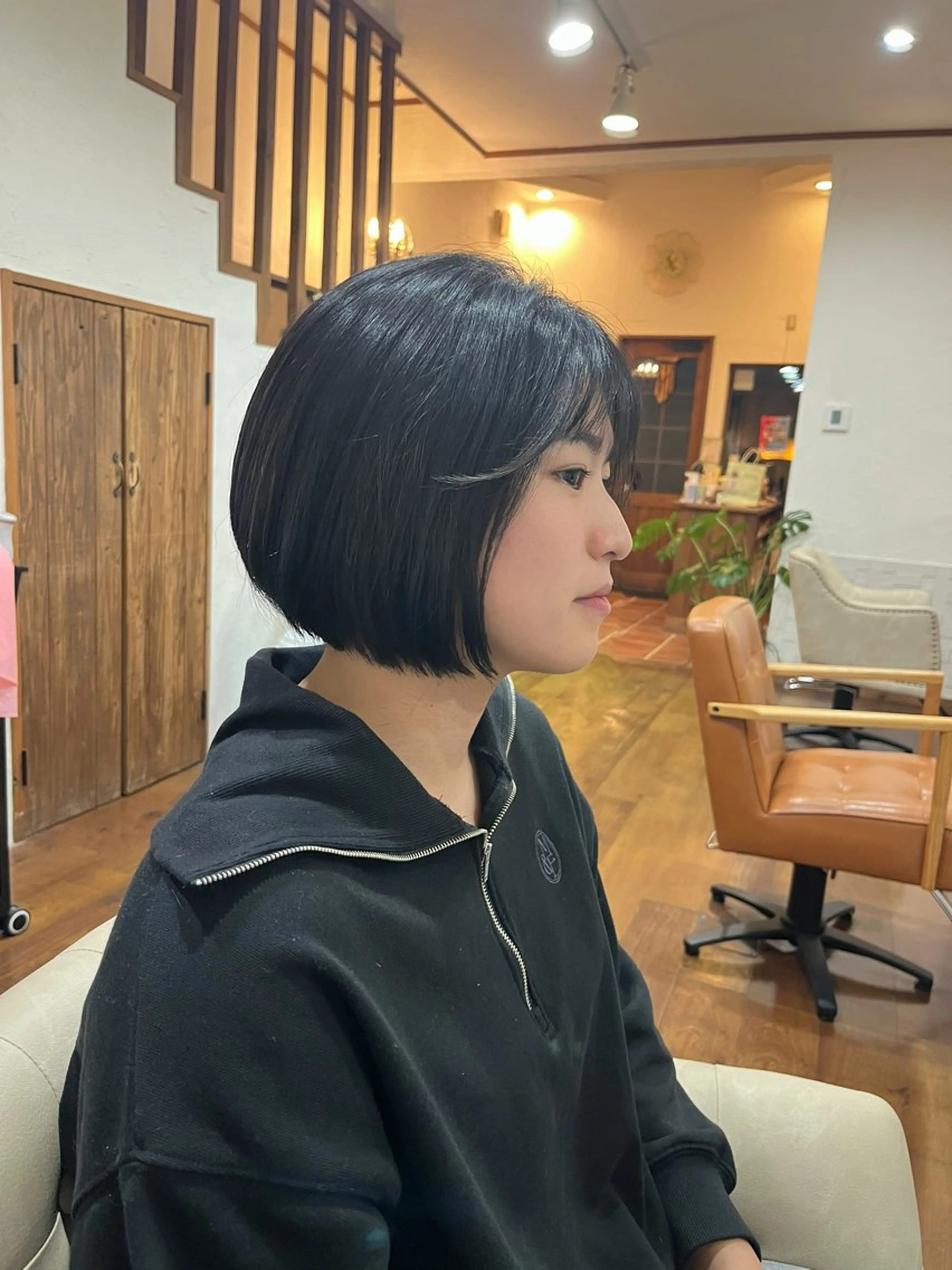 ショート ワンレンボブ ボブ カット 𝑪𝒐𝒍𝒐𝒓 *𝒆  ［コロレ］のヘアスタイル