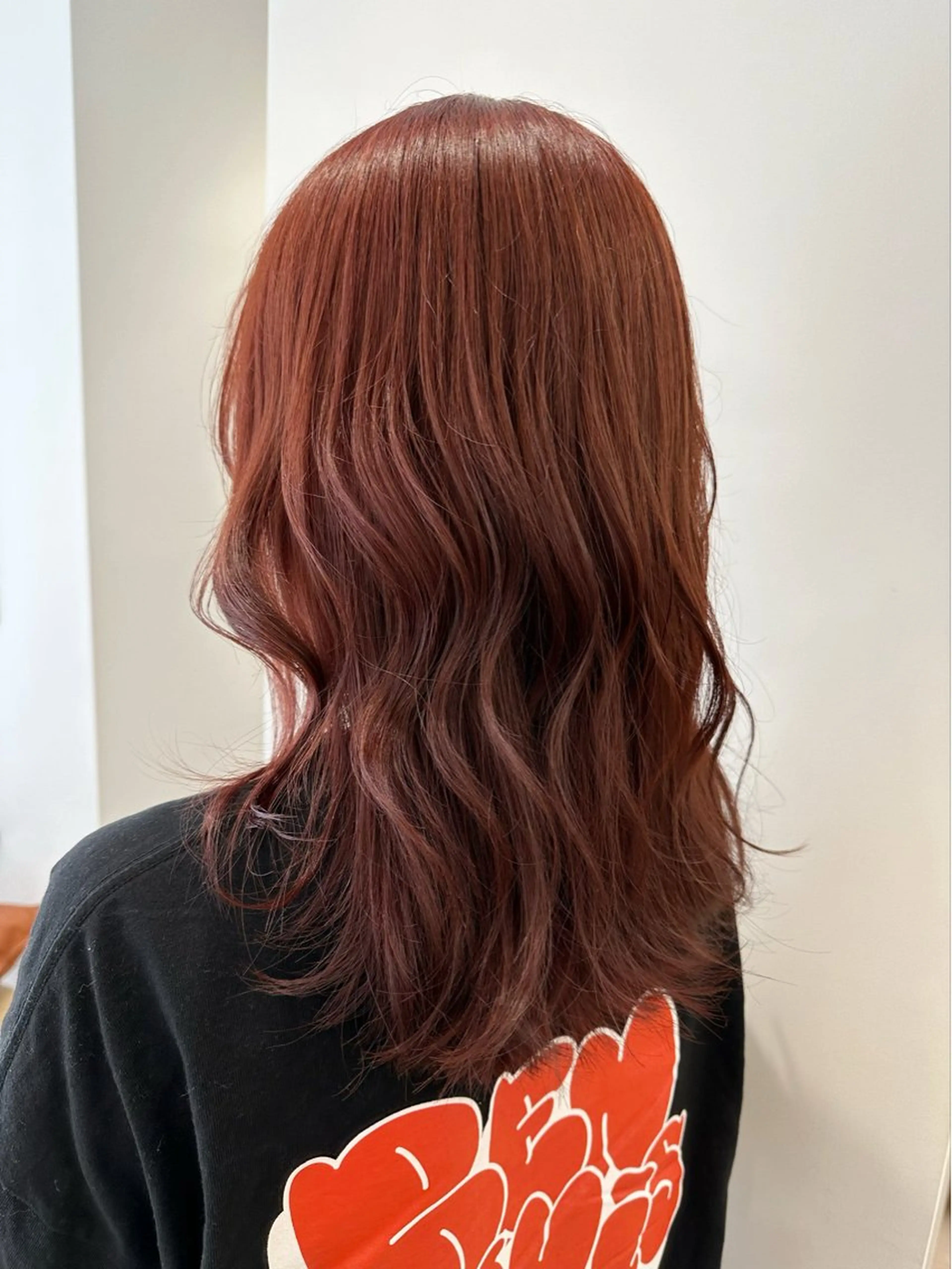 ロング カラー レッドカラー 越後 遥/ 透明感カラー🪞🤍のヘアスタイル
