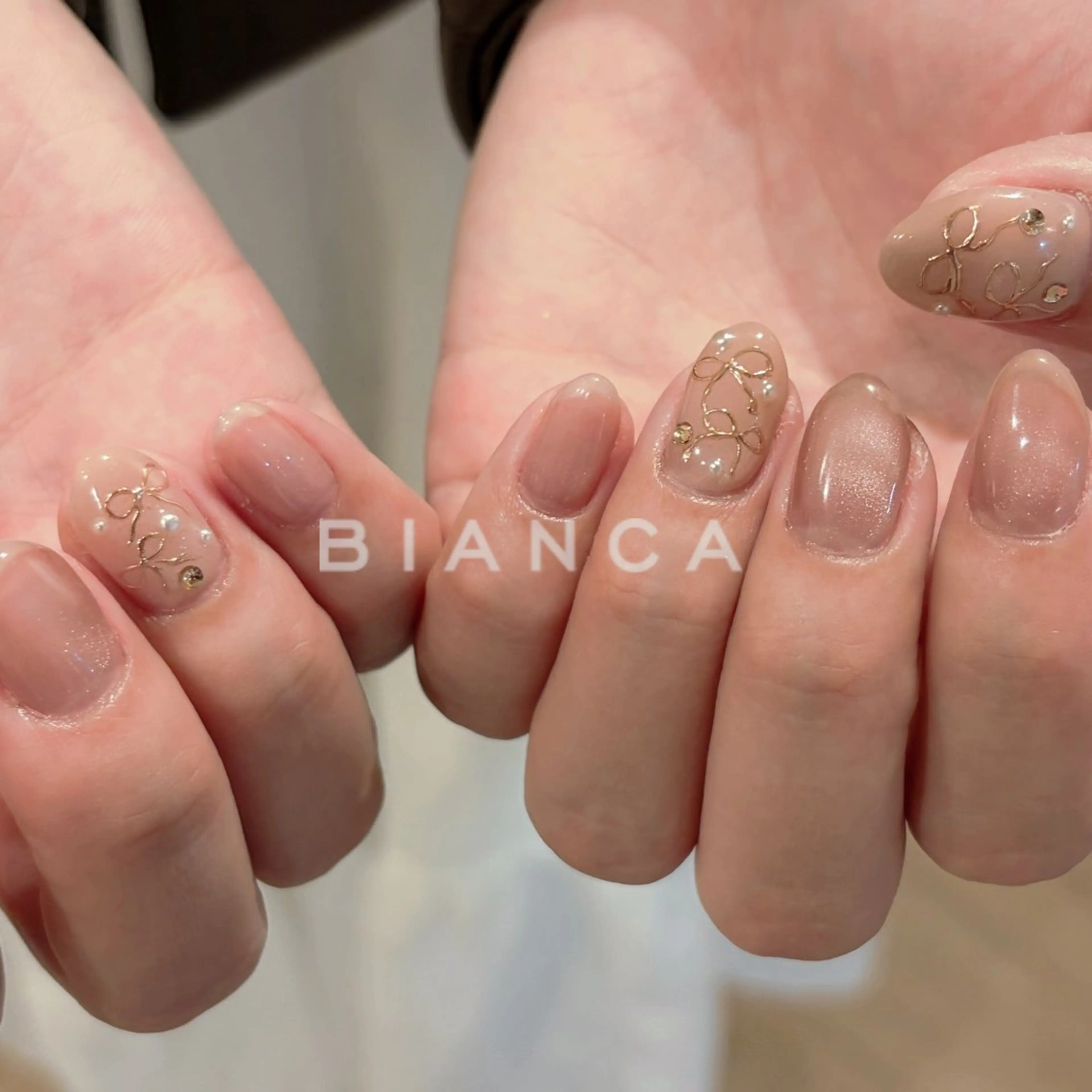 ネイル アートネイル マグネットネイル ミラーネイル オフィスネイル ピンク ハンドネイル Bianca名駅店 あゆのネイルデザイン