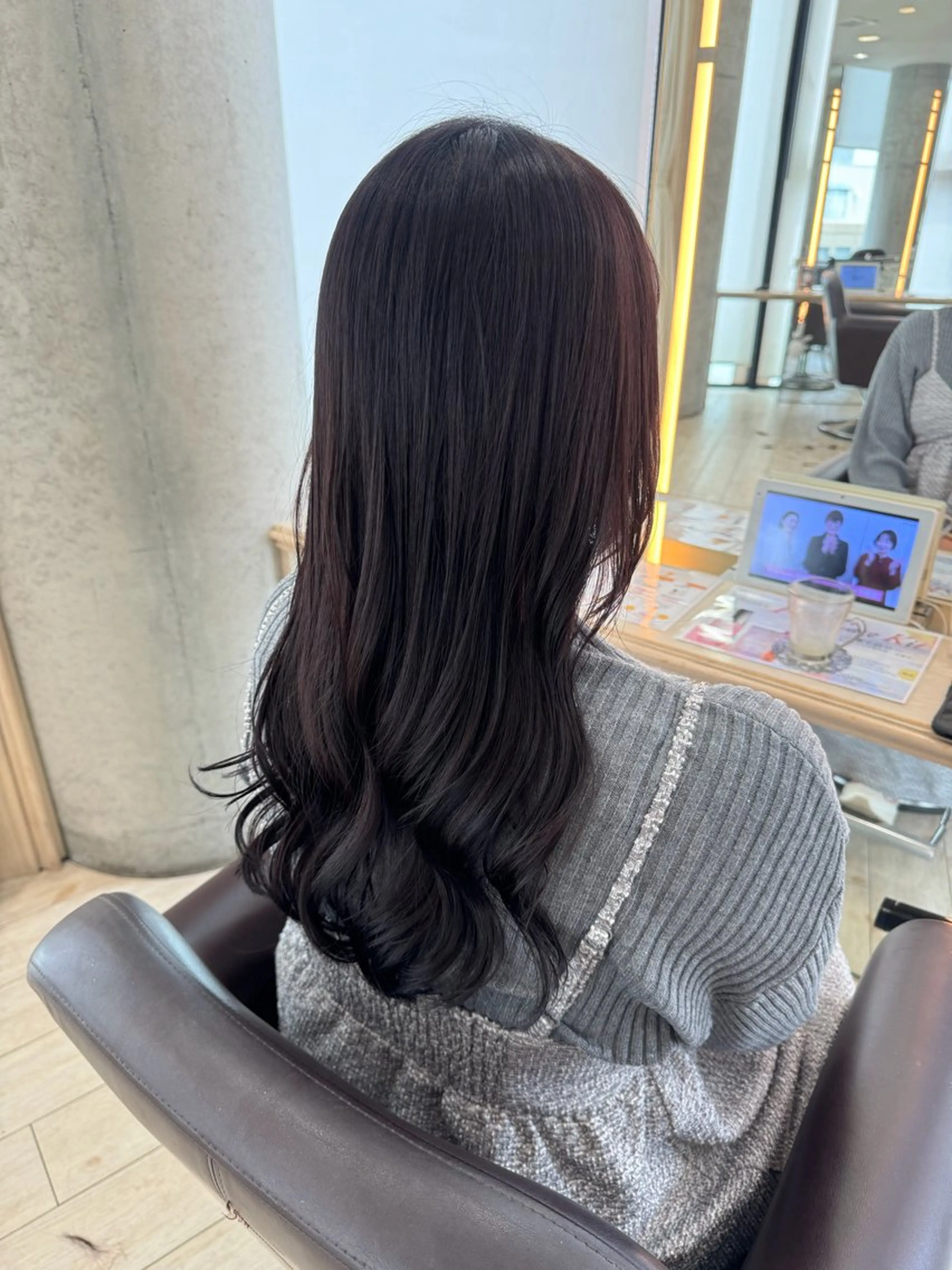 カラー 🍪ﾖｼｲﾊﾙﾈ🍪 ﾗﾍﾞﾝﾀﾞｰｶﾗｰのヘアスタイル