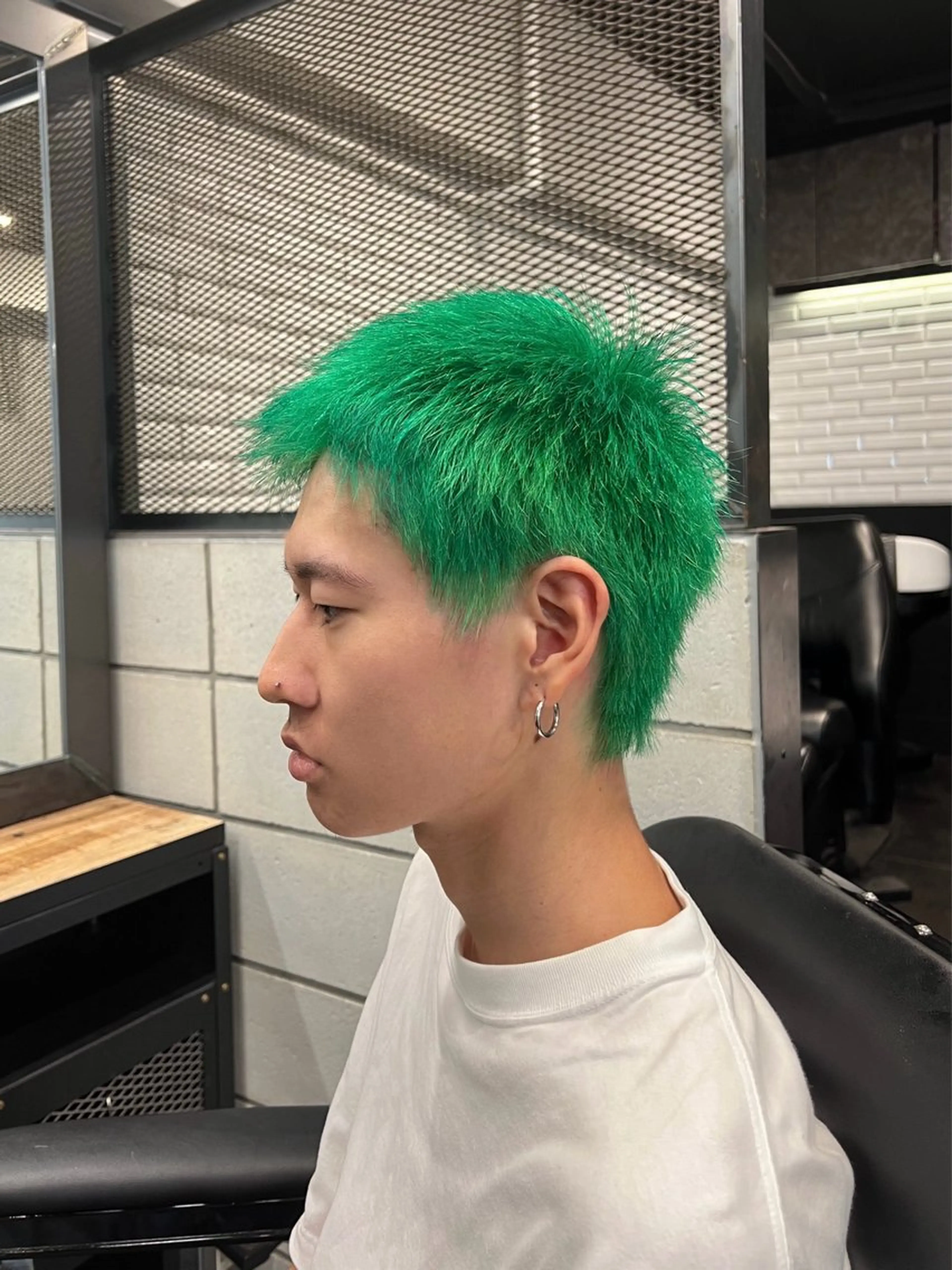 メンズ 刈り上げ カット ヘアカラー トリートメント メンズ特化/パーマ/ メッシュ/竜成のヘアスタイル