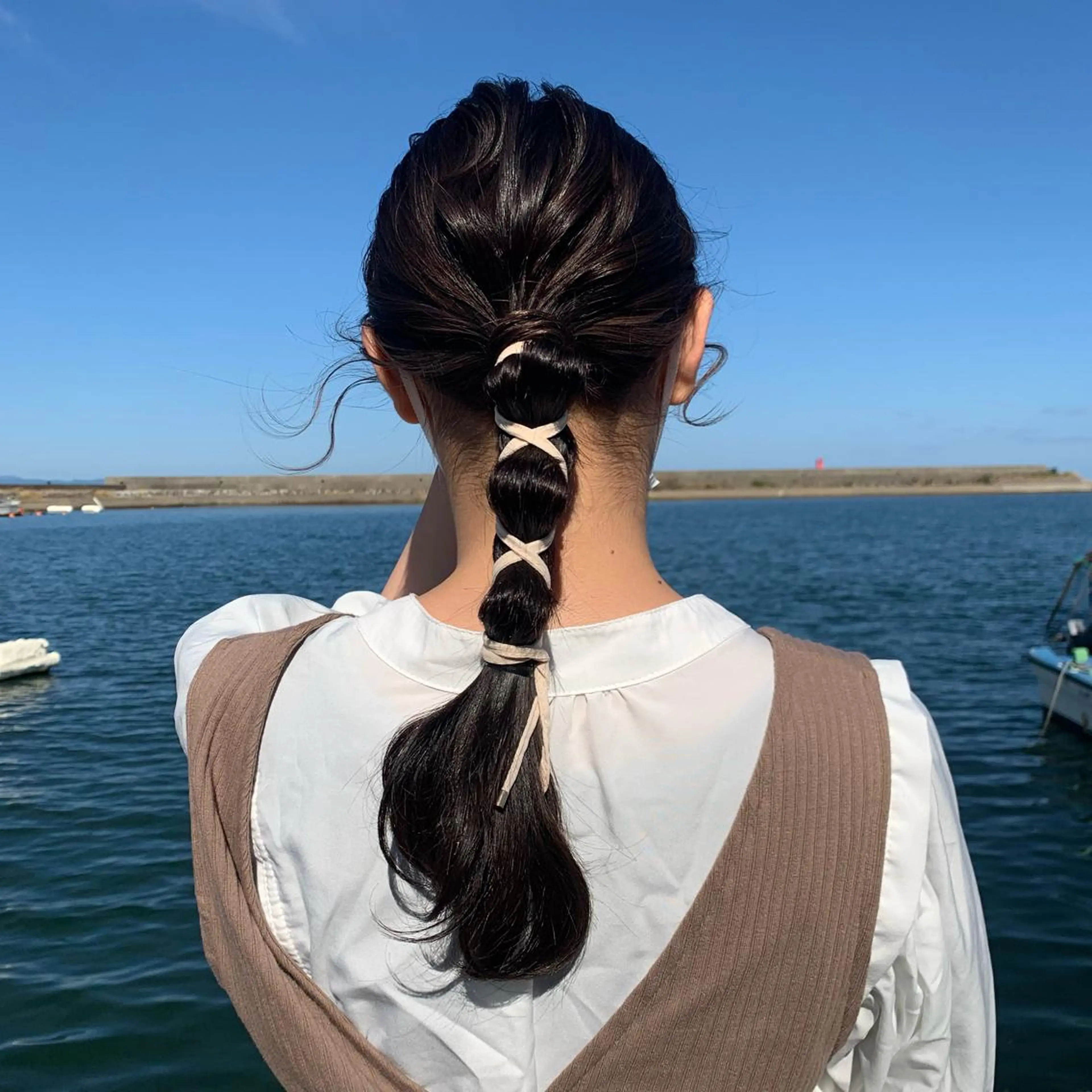 セミロング ヘアアレンジ ヘアセット 甲斐 もあのヘアスタイル