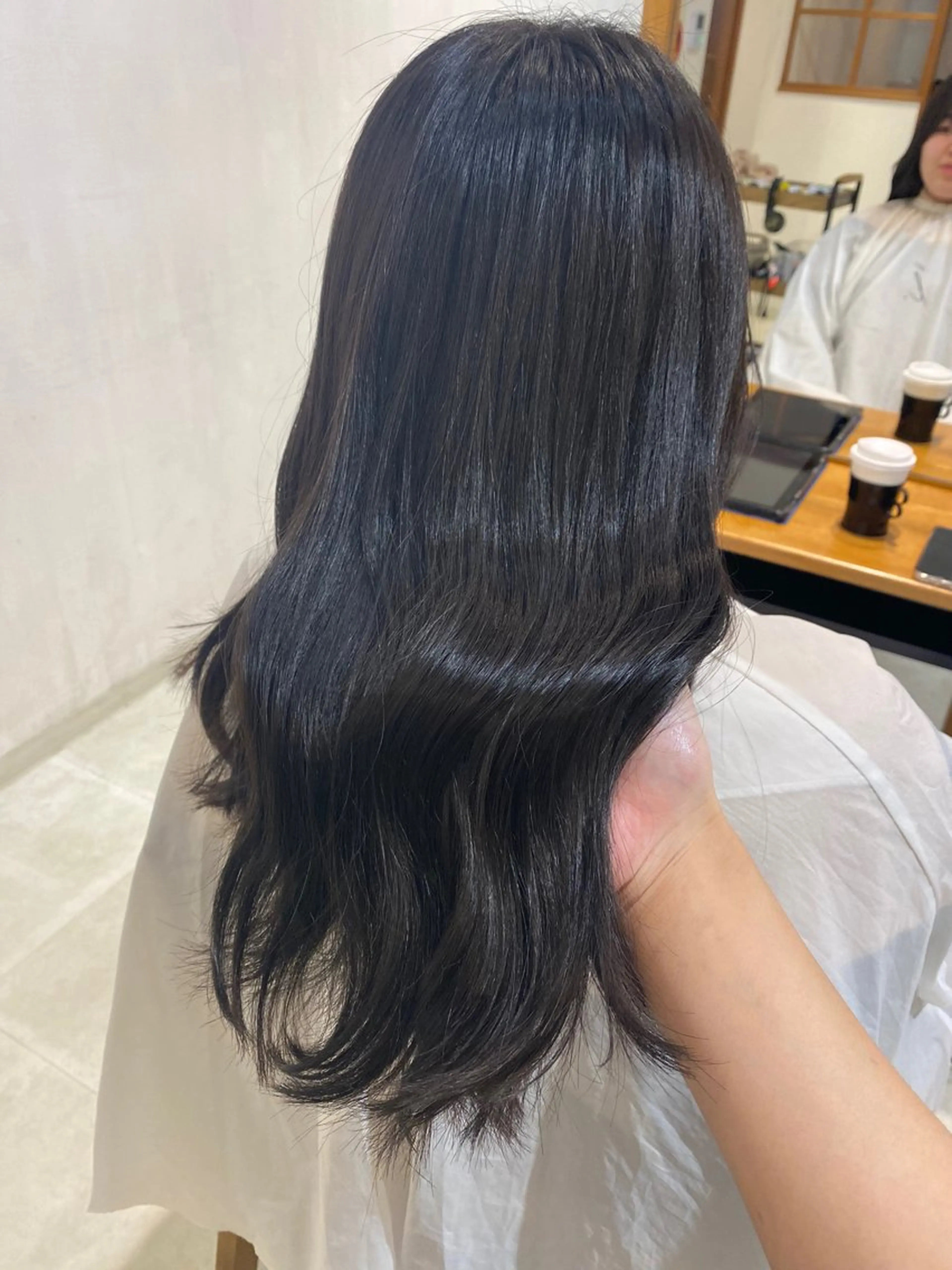 セミロング カラー mei / レイヤー 顔まわり 🤍のヘアスタイル