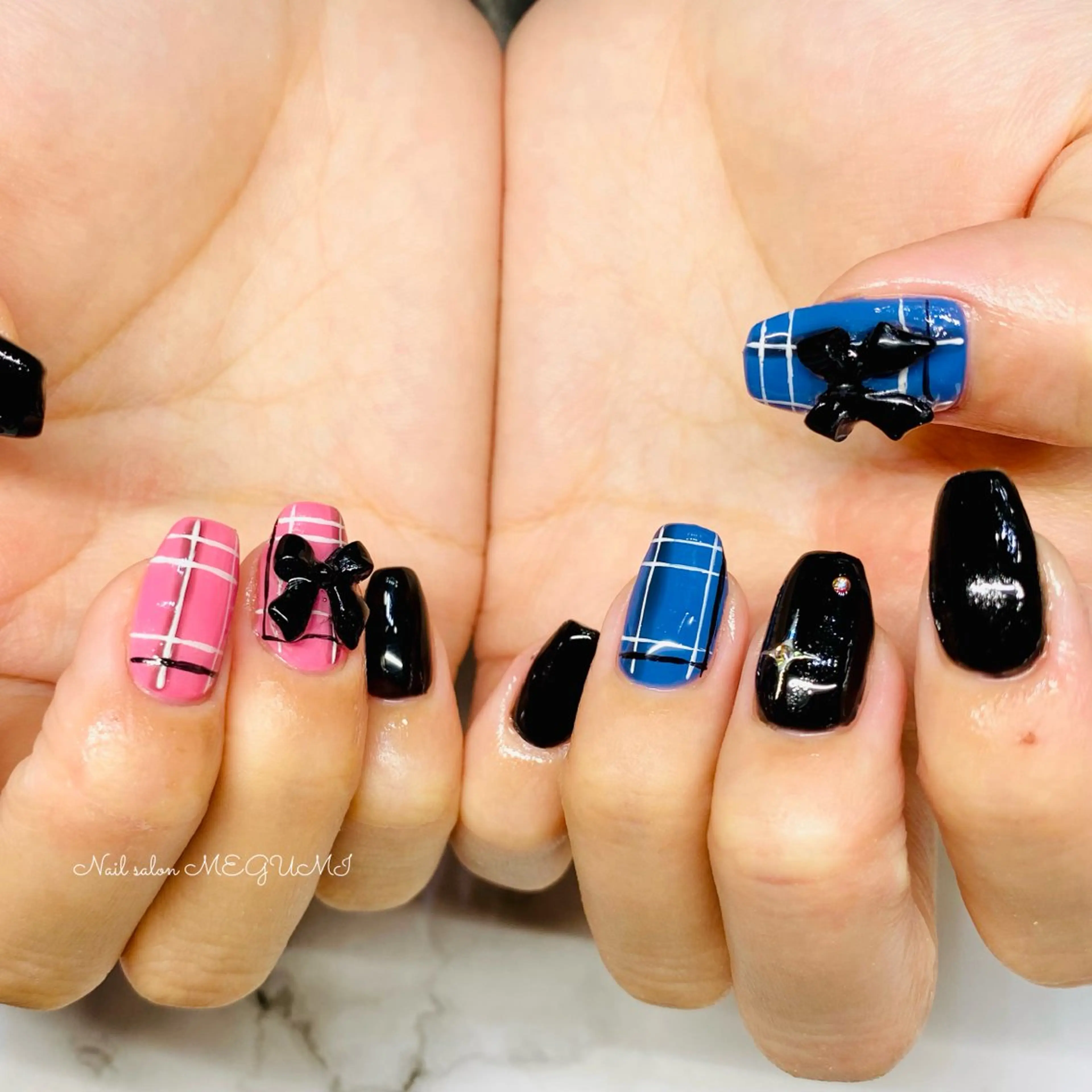 ネイル ゴージャス 持ち込み Nail salon MEGUMIのネイルデザイン