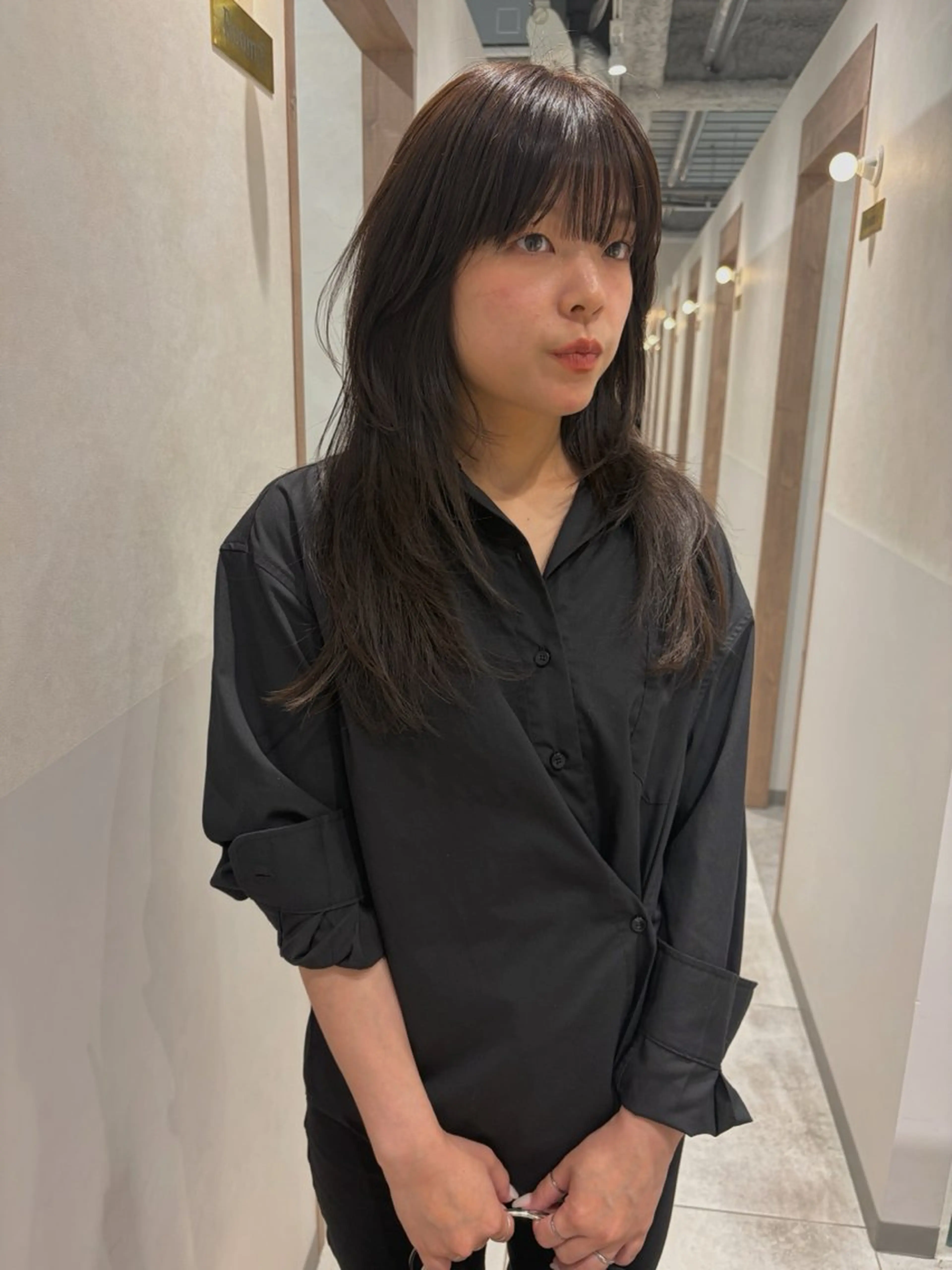 ミディアム カラー レイヤーカット カット ヘアカラー トリートメント 砂原 ひよりのヘアスタイル