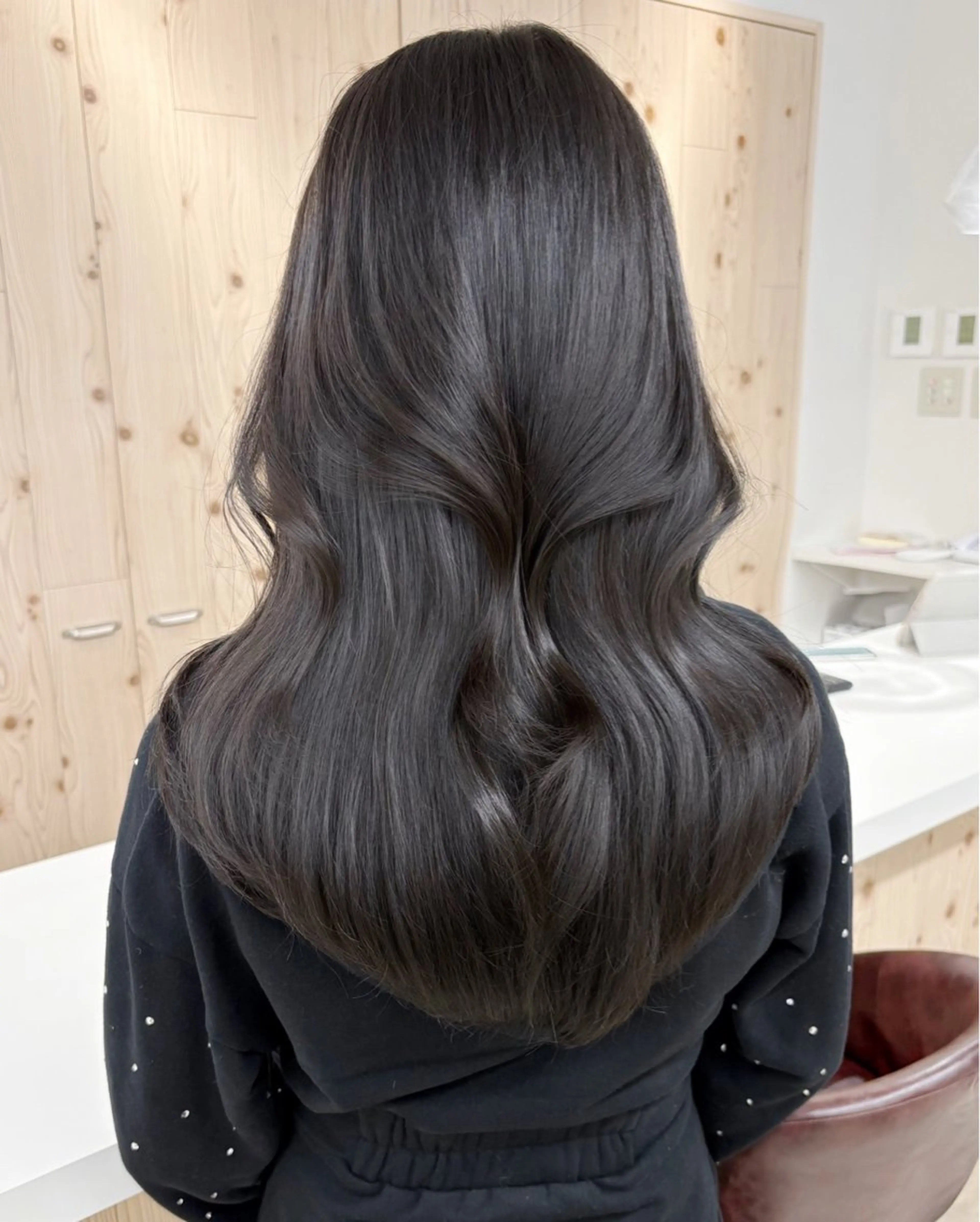 ロング カラー カット ヘアカラー トリートメント ヘアセット 新宿/韓国ヘア/ 髪質改善ストレートのヘアスタイル