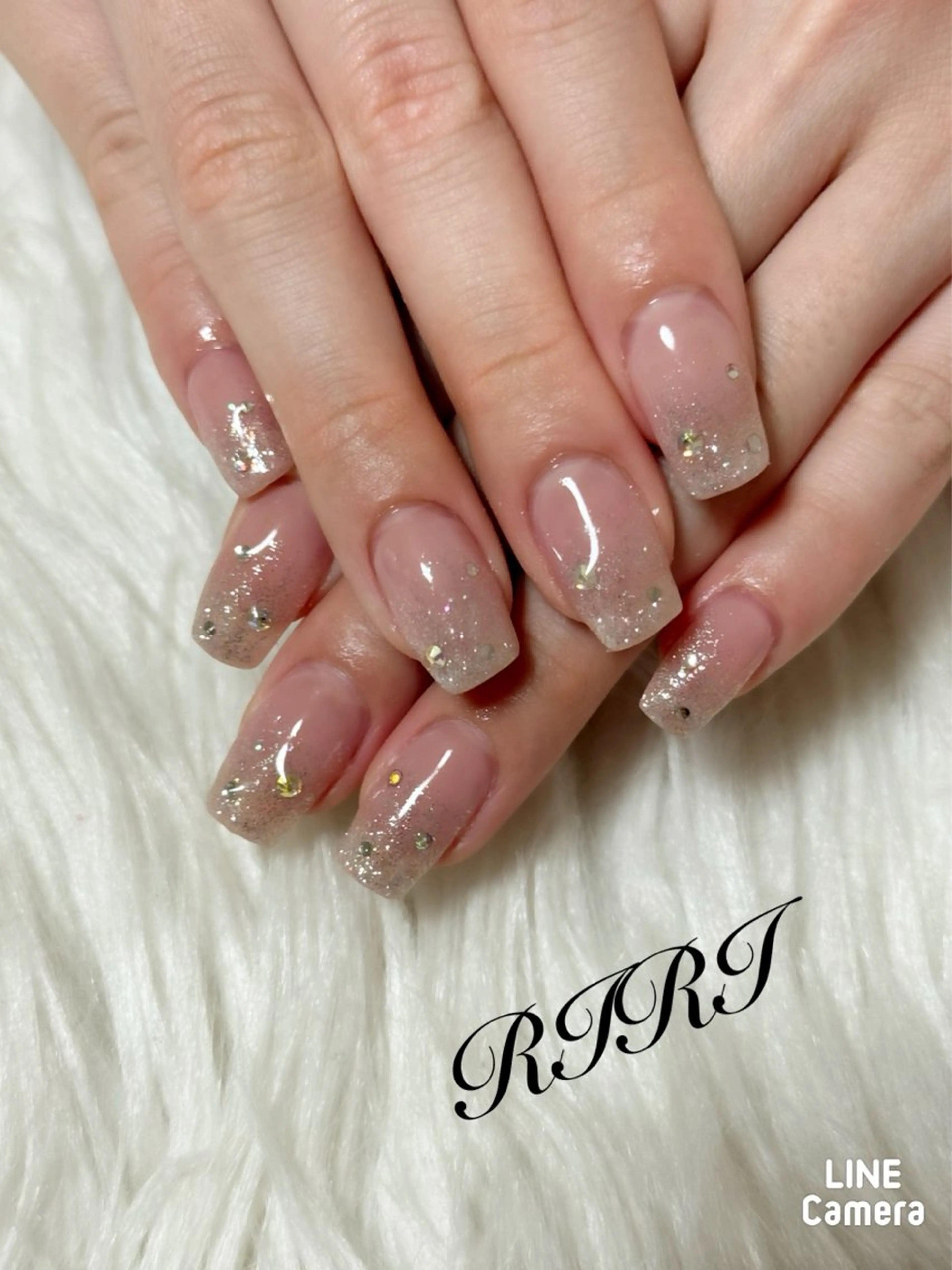 ネイル フレンチネイル ジェルネイル ガラスフレンチ グラデーション キラキラネイル ハンドネイル riri オーナーのネイルデザイン