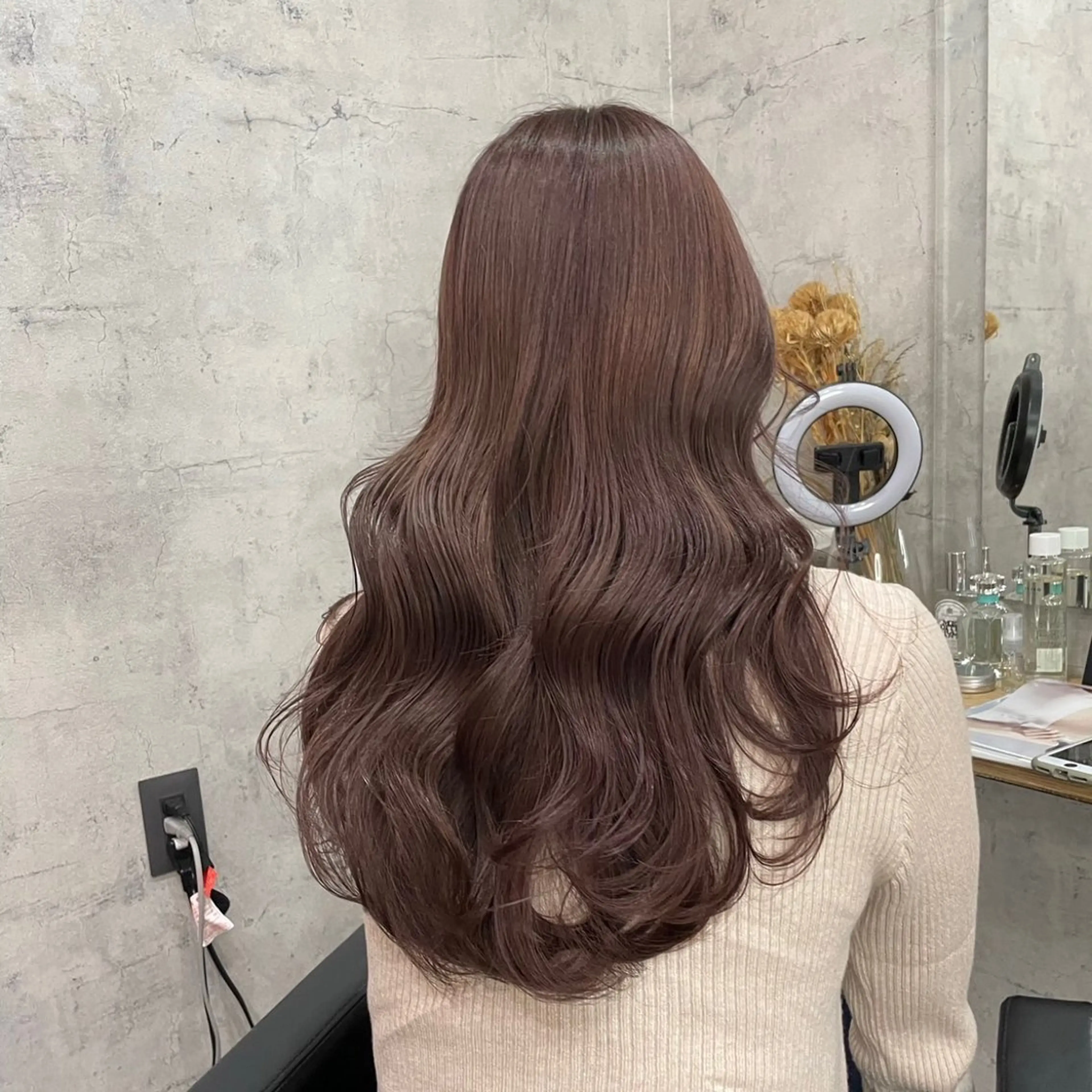 ロング カラー エクステ・レイヤ ーカット松下宗翔のヘアスタイル