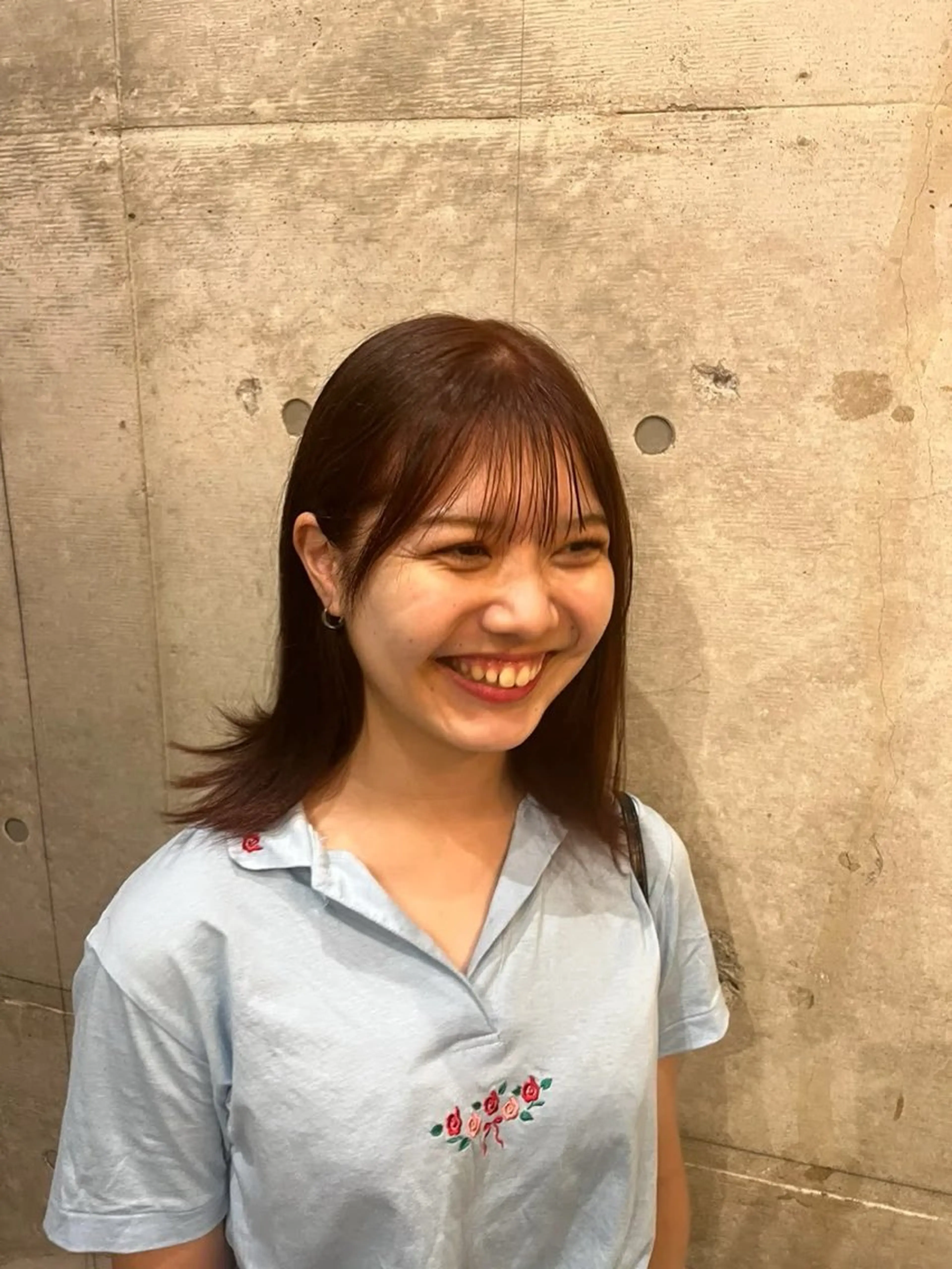 セミロング カラー レッドカラー ヘアカラー «料金🆓カット モデル»キリ🌿のヘアスタイル