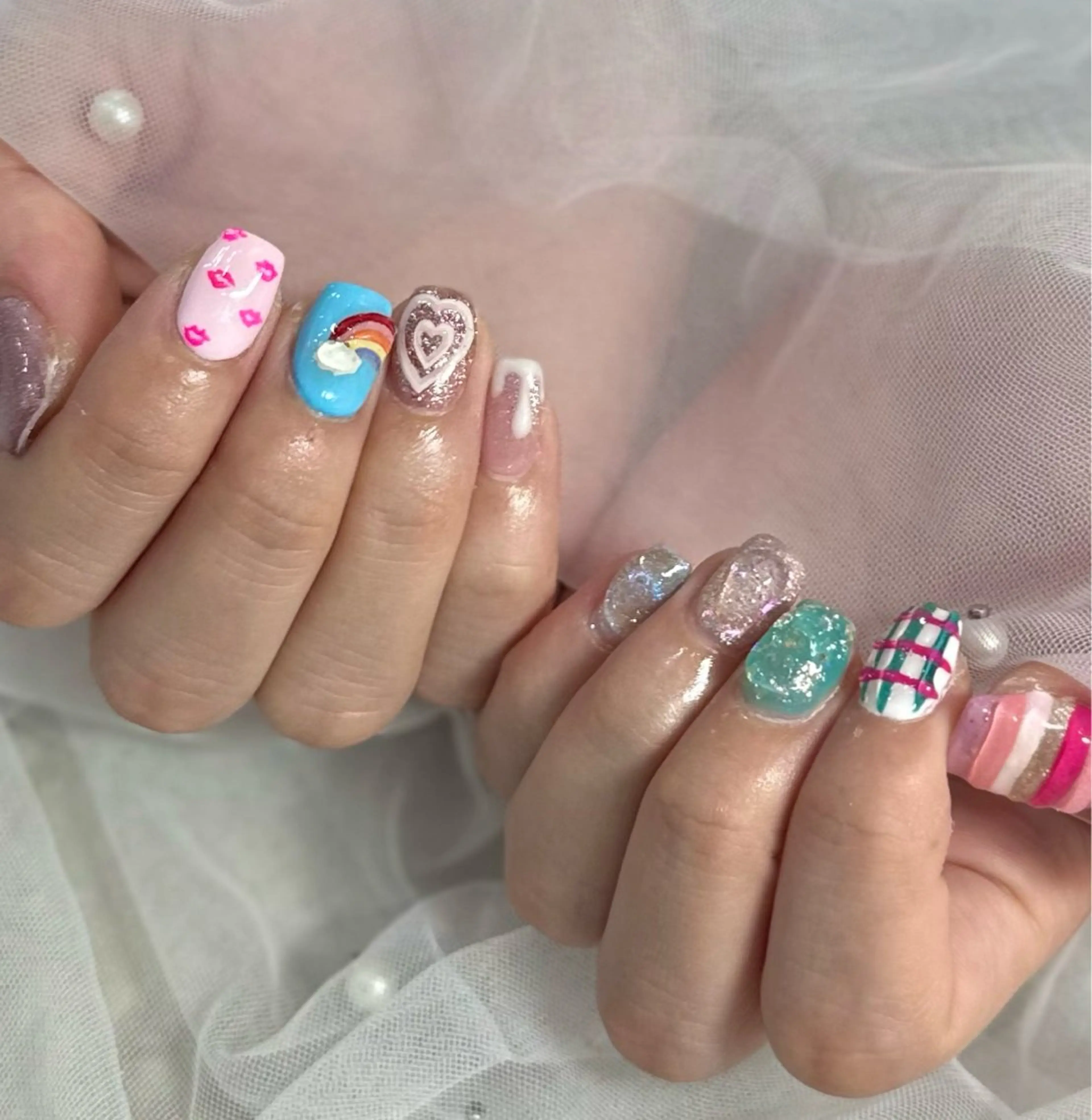 ネイル ハンドネイル フットネイル LAVISH nanamiのネイルデザイン