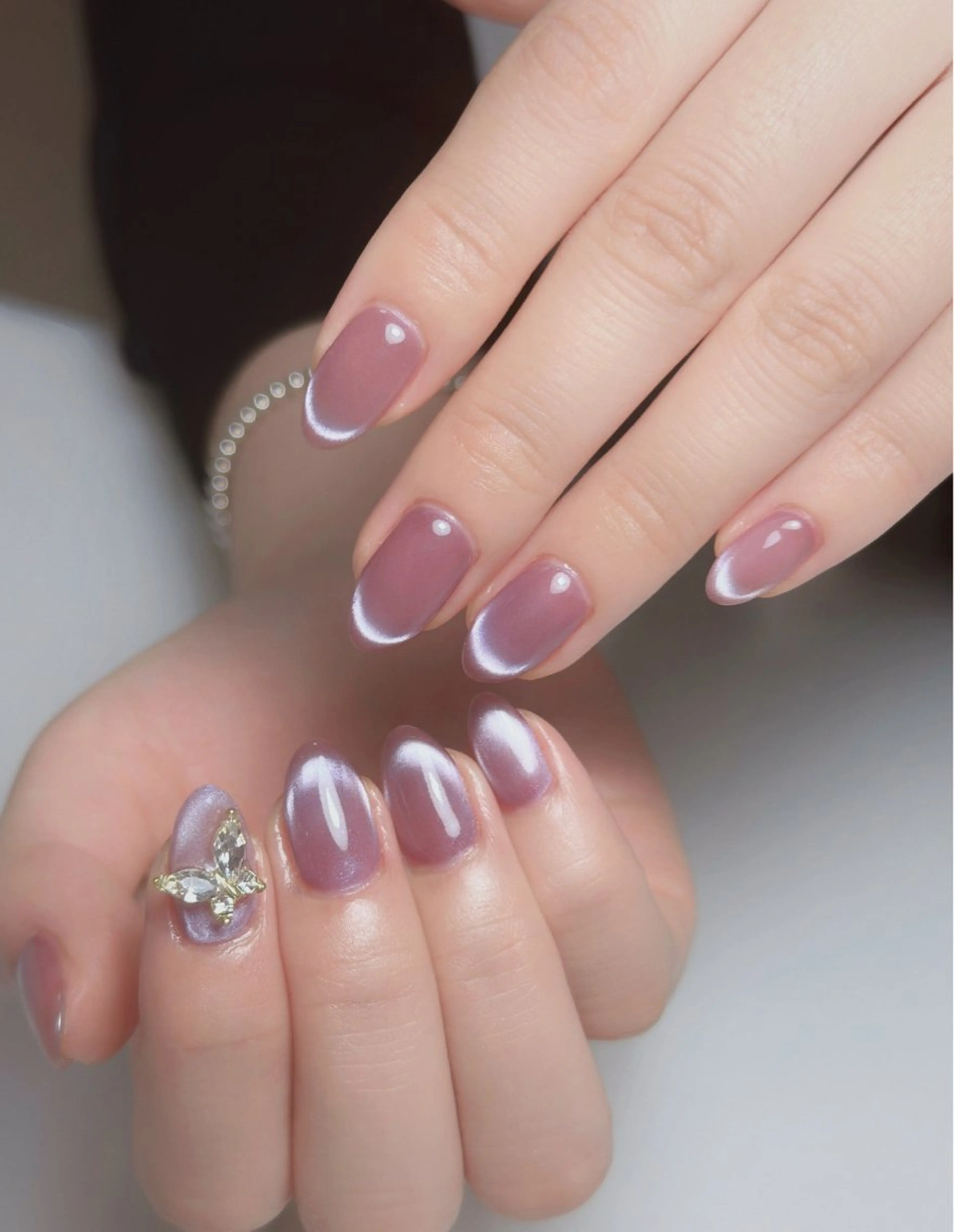 ネイル オーロラネイル 長さ出し フットネイル ラメ(グリッター) ラメグラデーション ハンドネイル 👍thumbs up nail👍のネイルデザイン