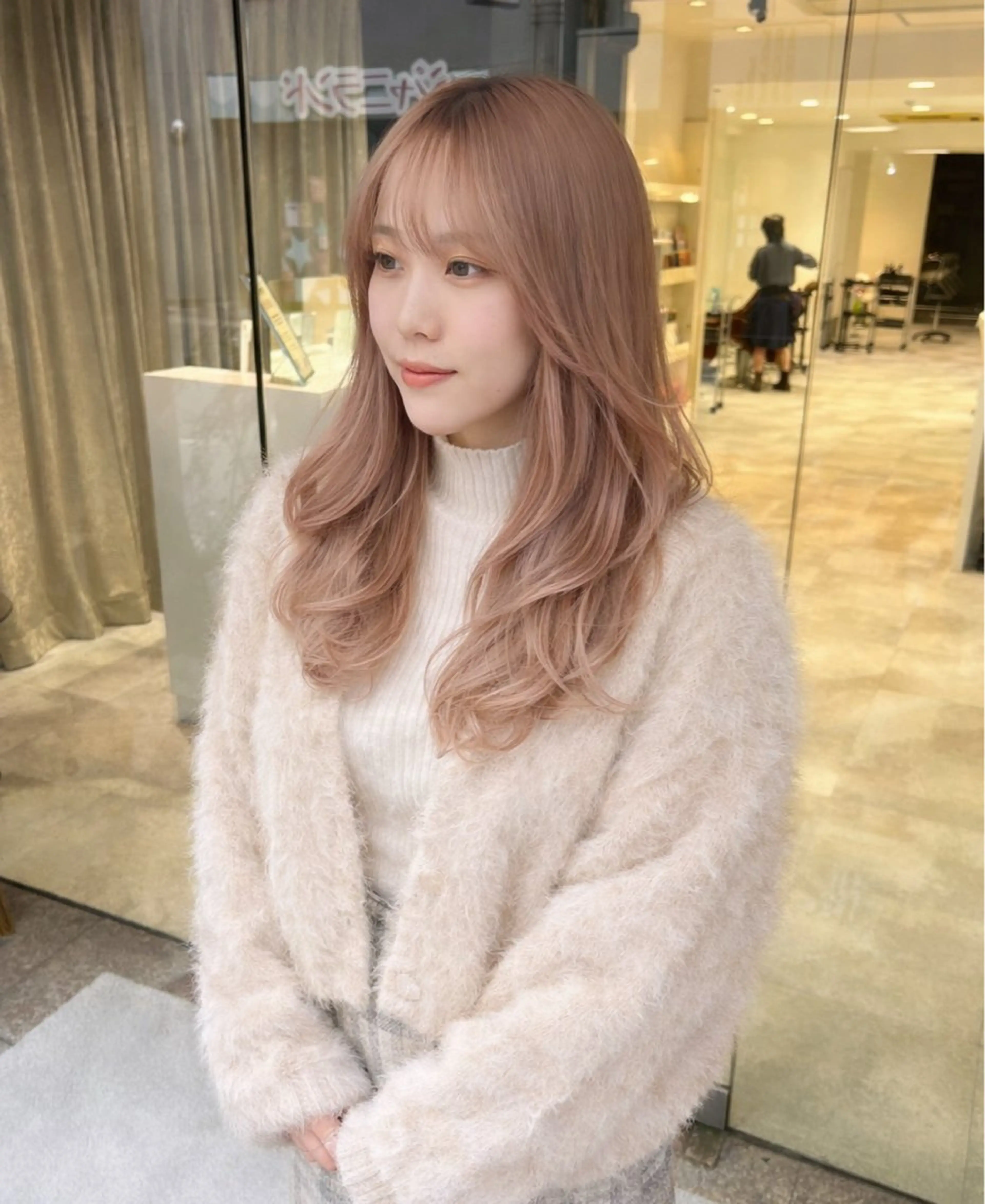 カラー 美髪矯正/髪質改善 /透明感ある艶カラーのヘアスタイル