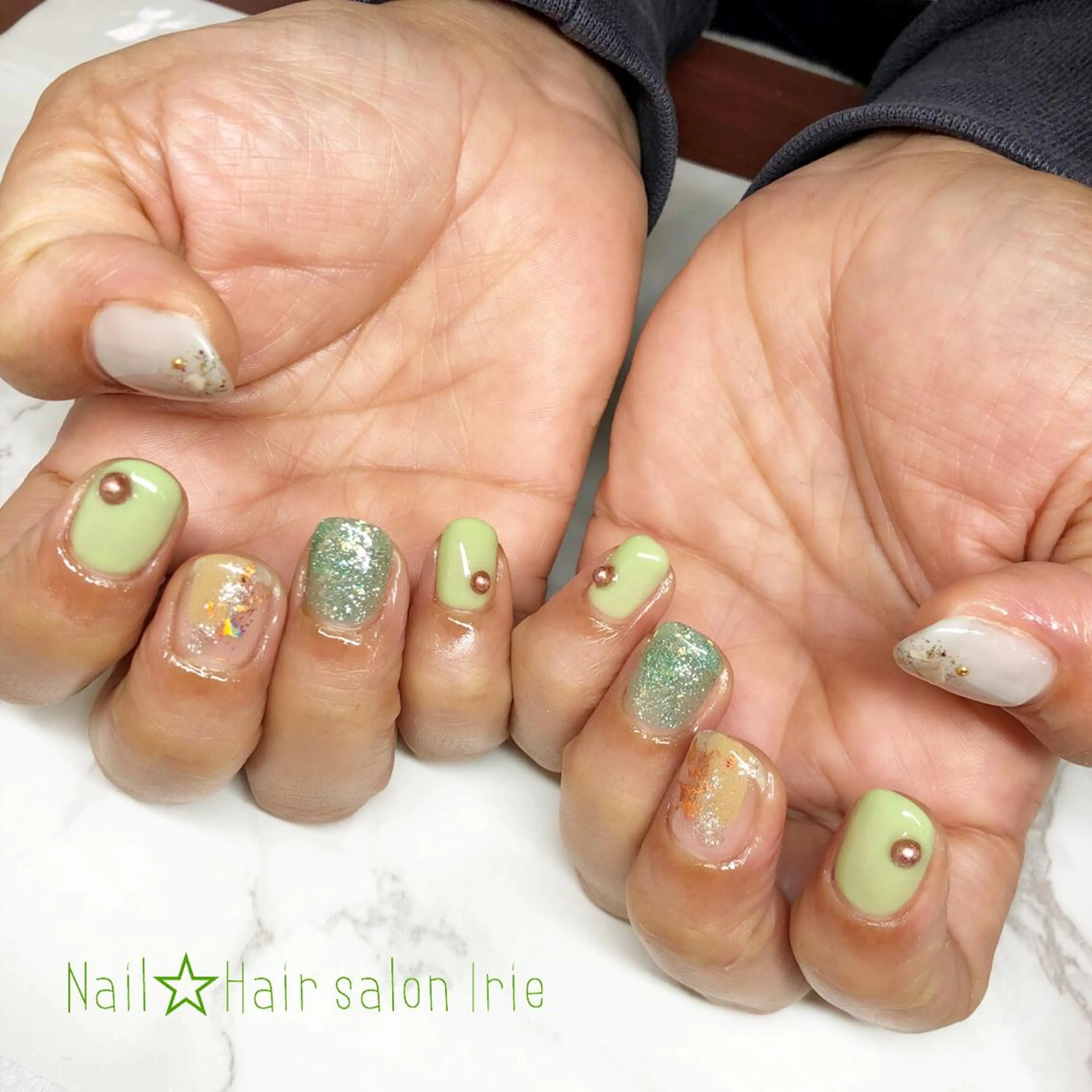 ネイル 與儀 知佳のネイルデザイン