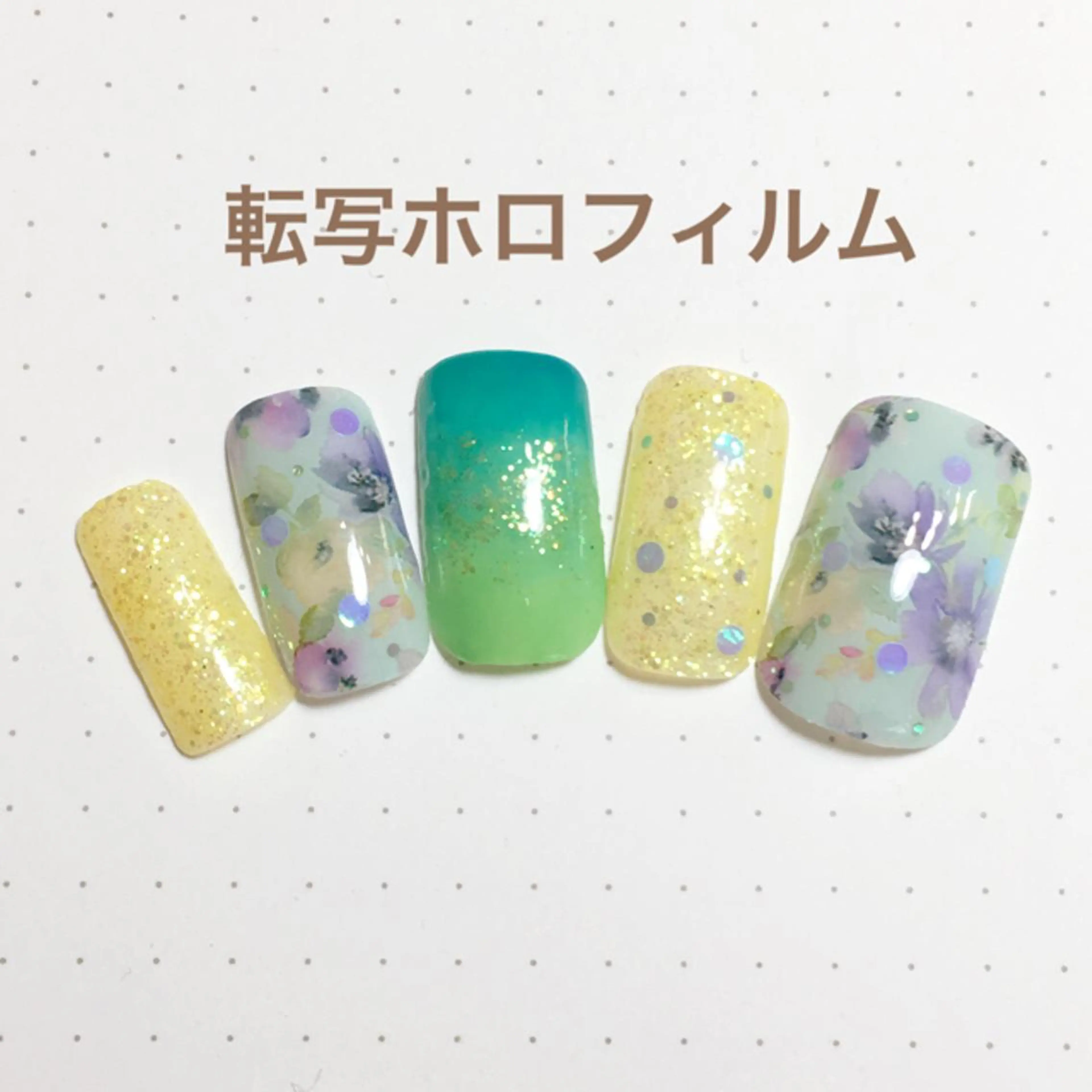 ネイル アートネイル ドット ネイリスト aicoのネイルデザイン