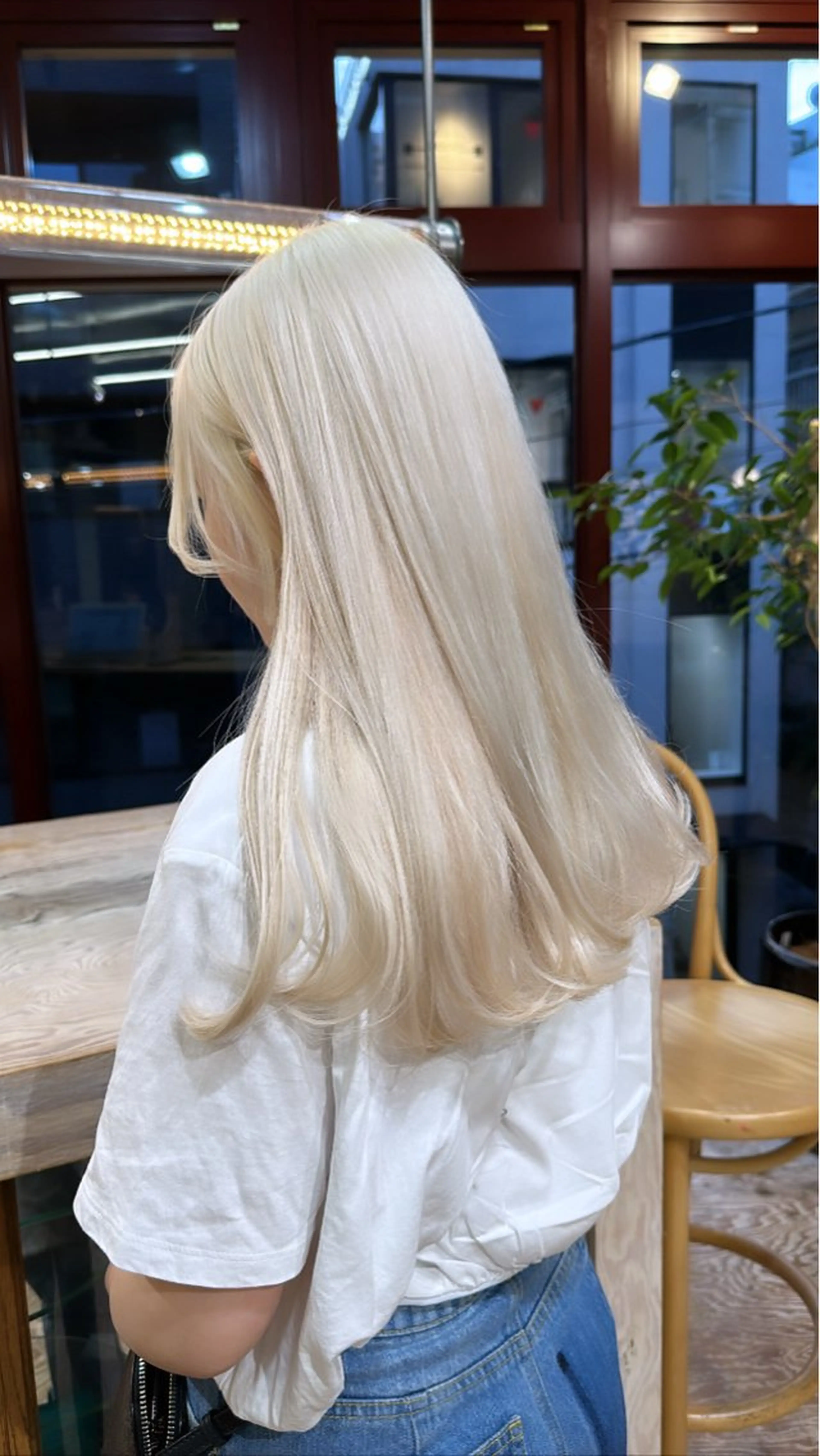 カラー ニシオカ タクヤのヘアスタイル