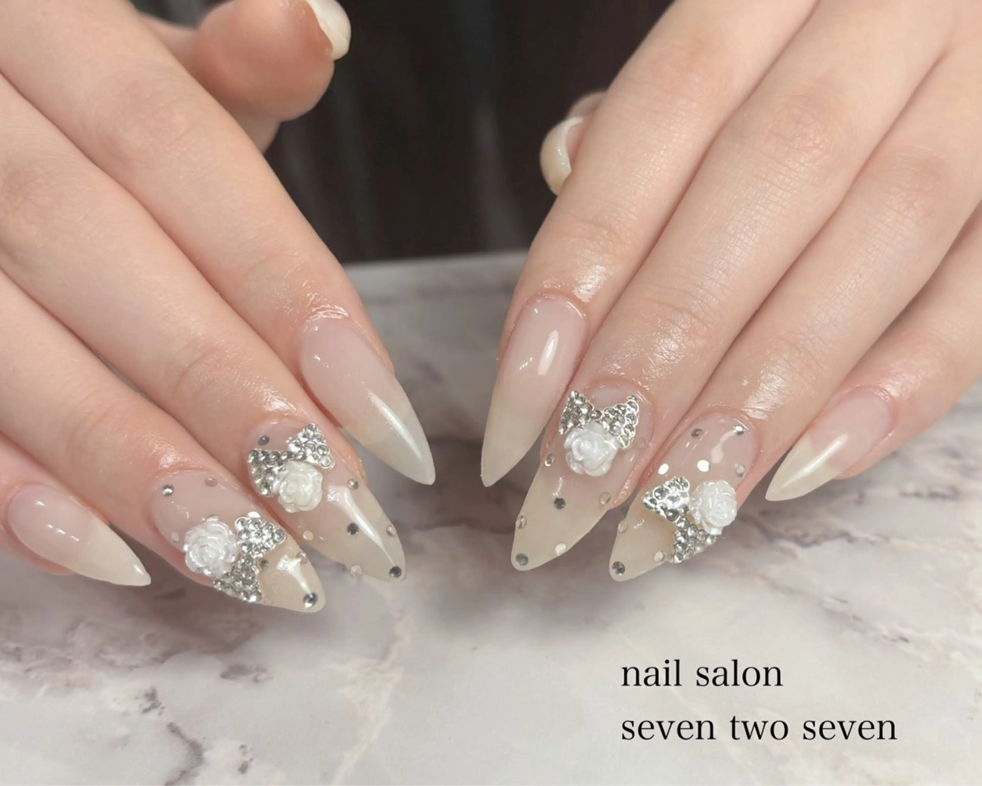 ネイル ハンドネイル 727 nailのネイルデザイン