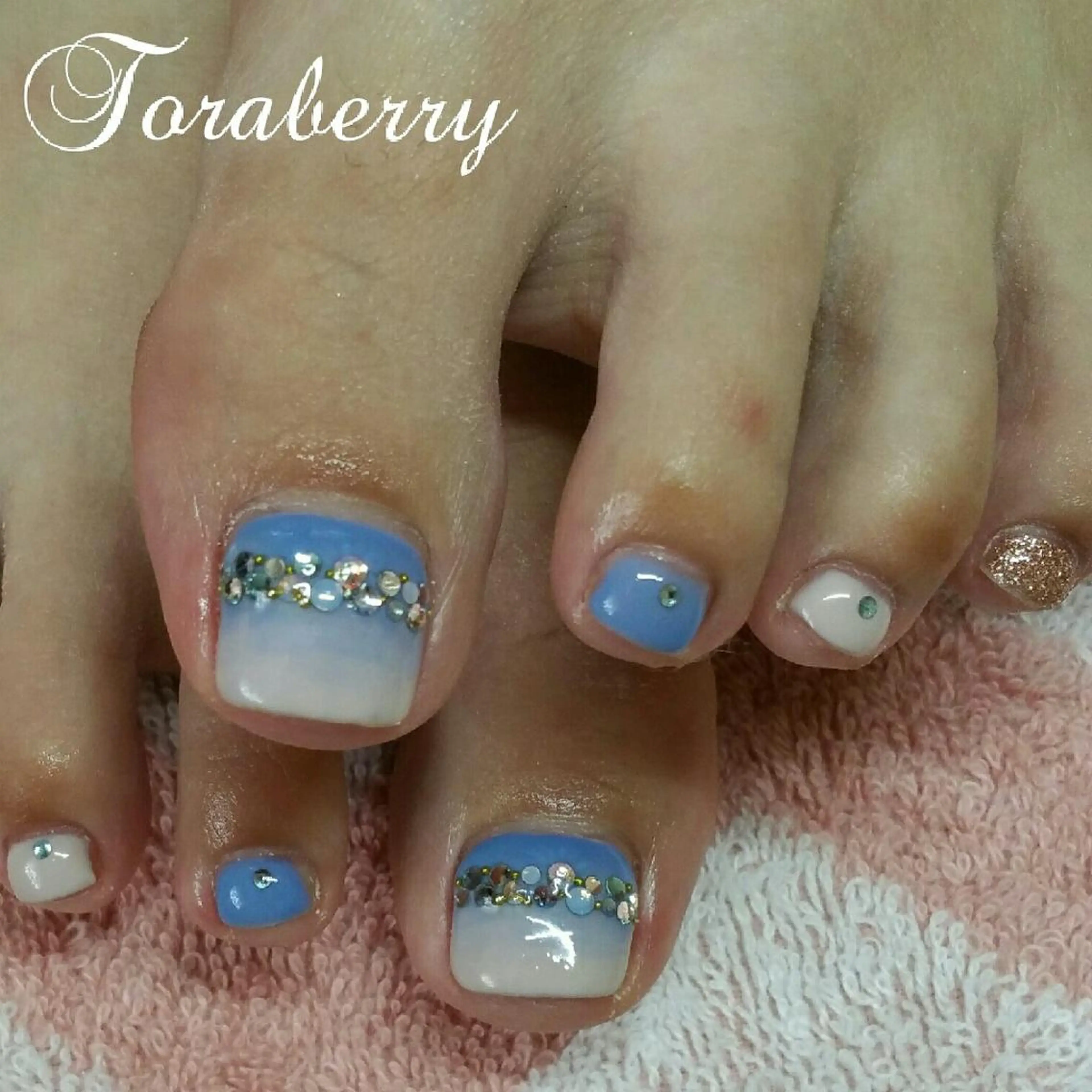 ネイル ジェルネイル フットネイル ネイリスト なつみのネイルデザイン