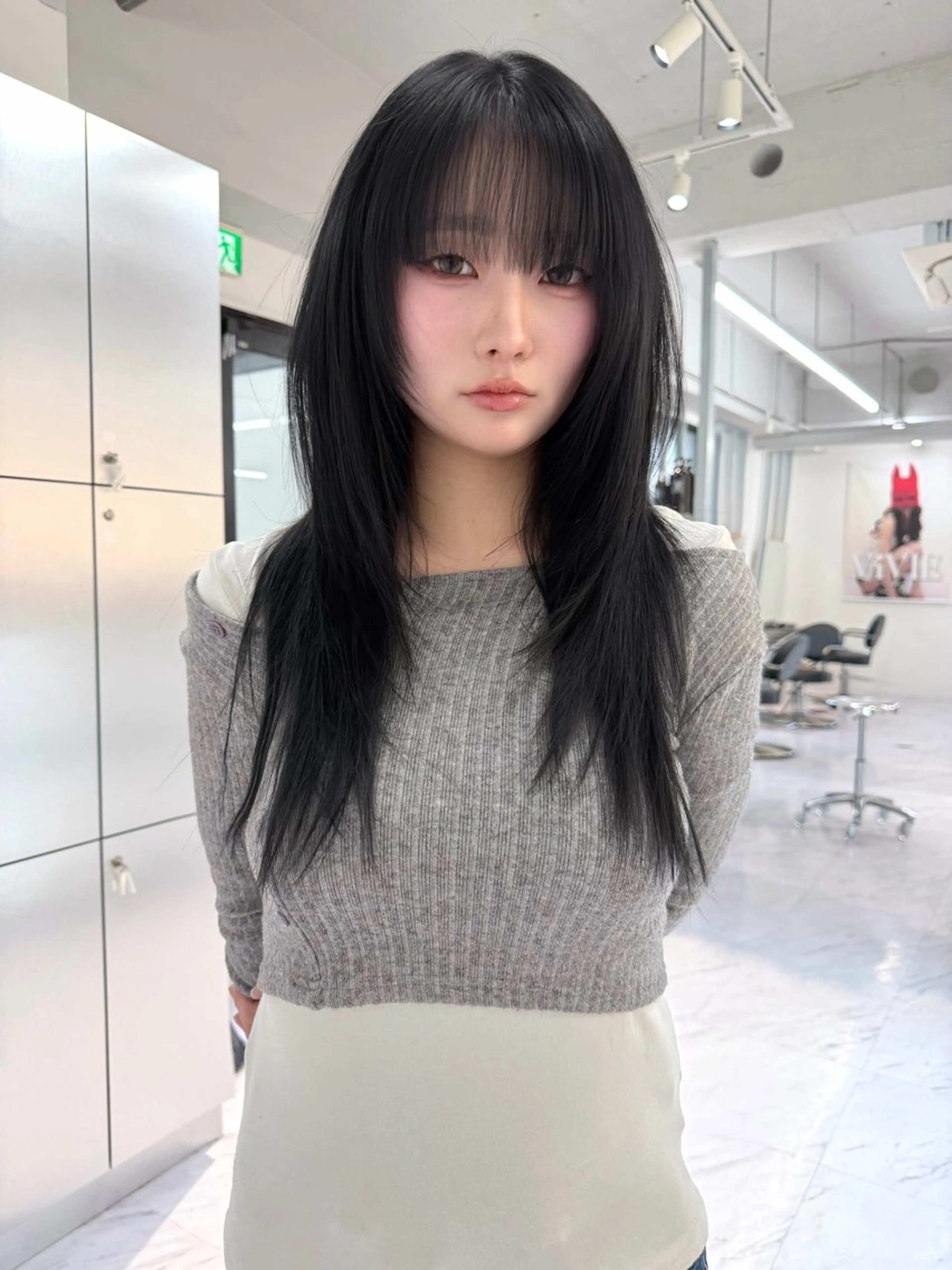 ロング カラー ベージュカラー ブリーチ ケアブリーチ デザインカラー ダブルカラー カット ヘアカラー TATSUブリーチ/ ミルクティーベージュのヘアスタイル