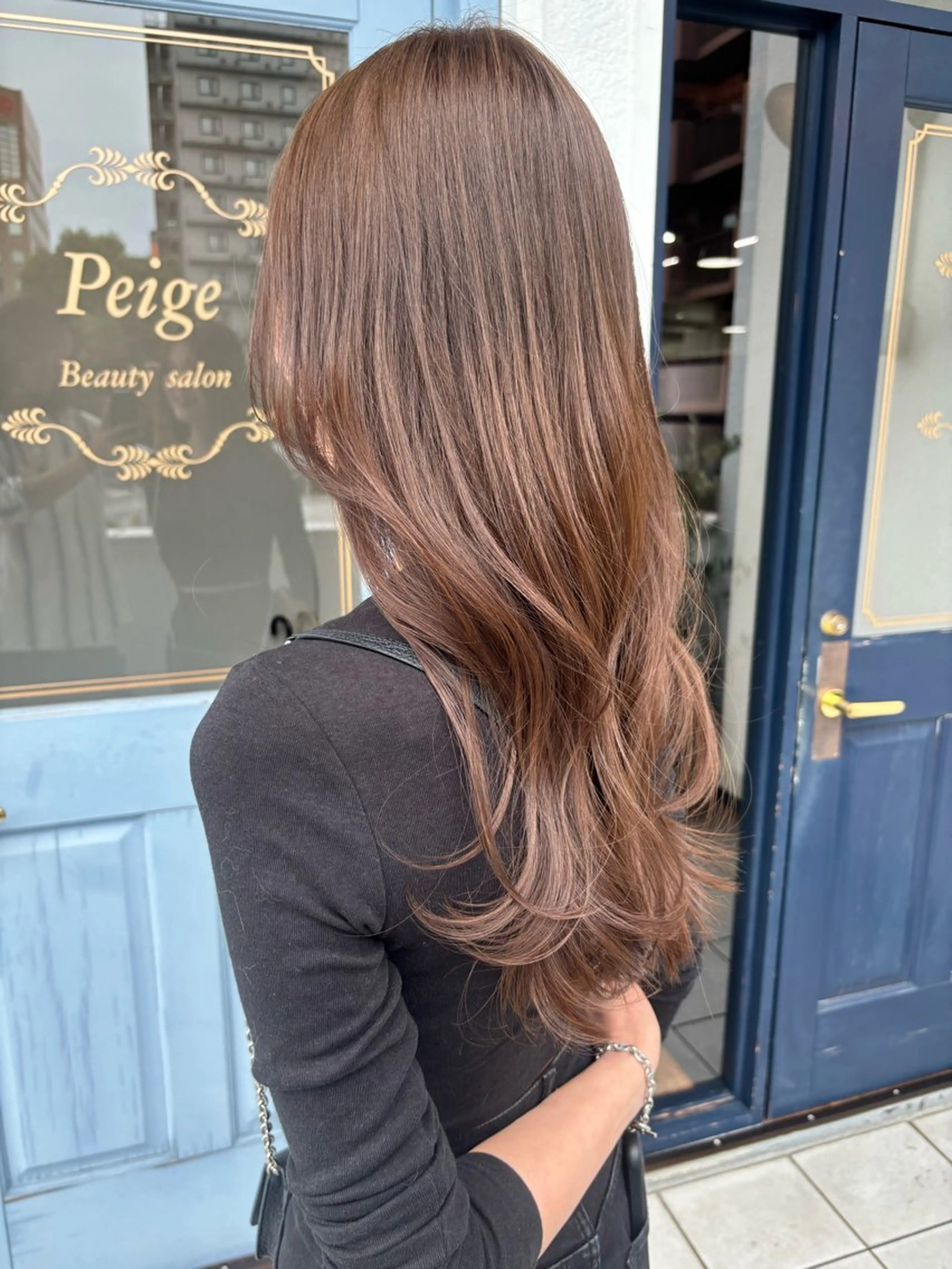 ロング 顔まわりレイヤー レイヤーカット ロング カット ヘアカラー peige 斉藤✨大人ヘアー✨のヘアスタイル