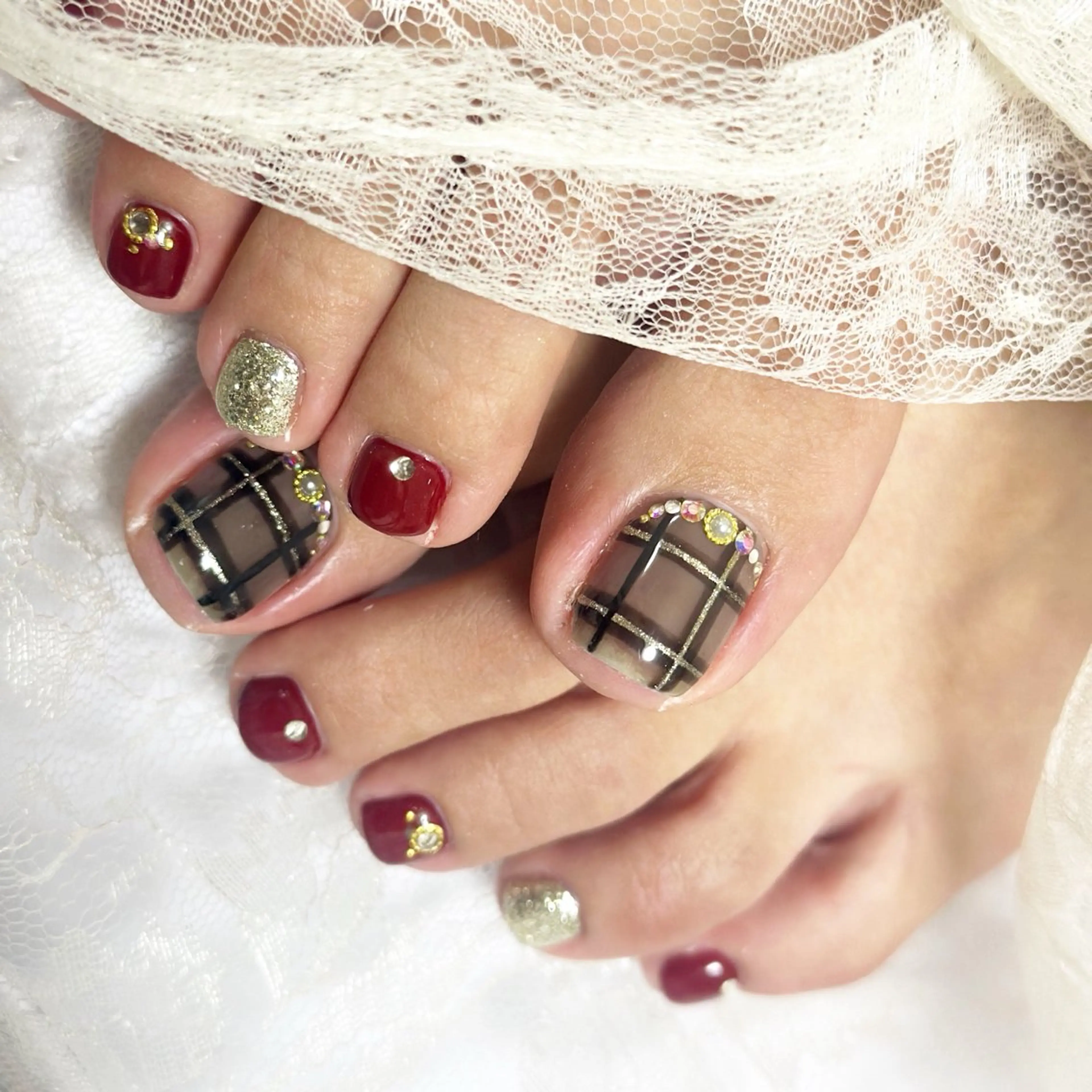 ネイル ボルドー フットネイル nailist yuiのネイルデザイン