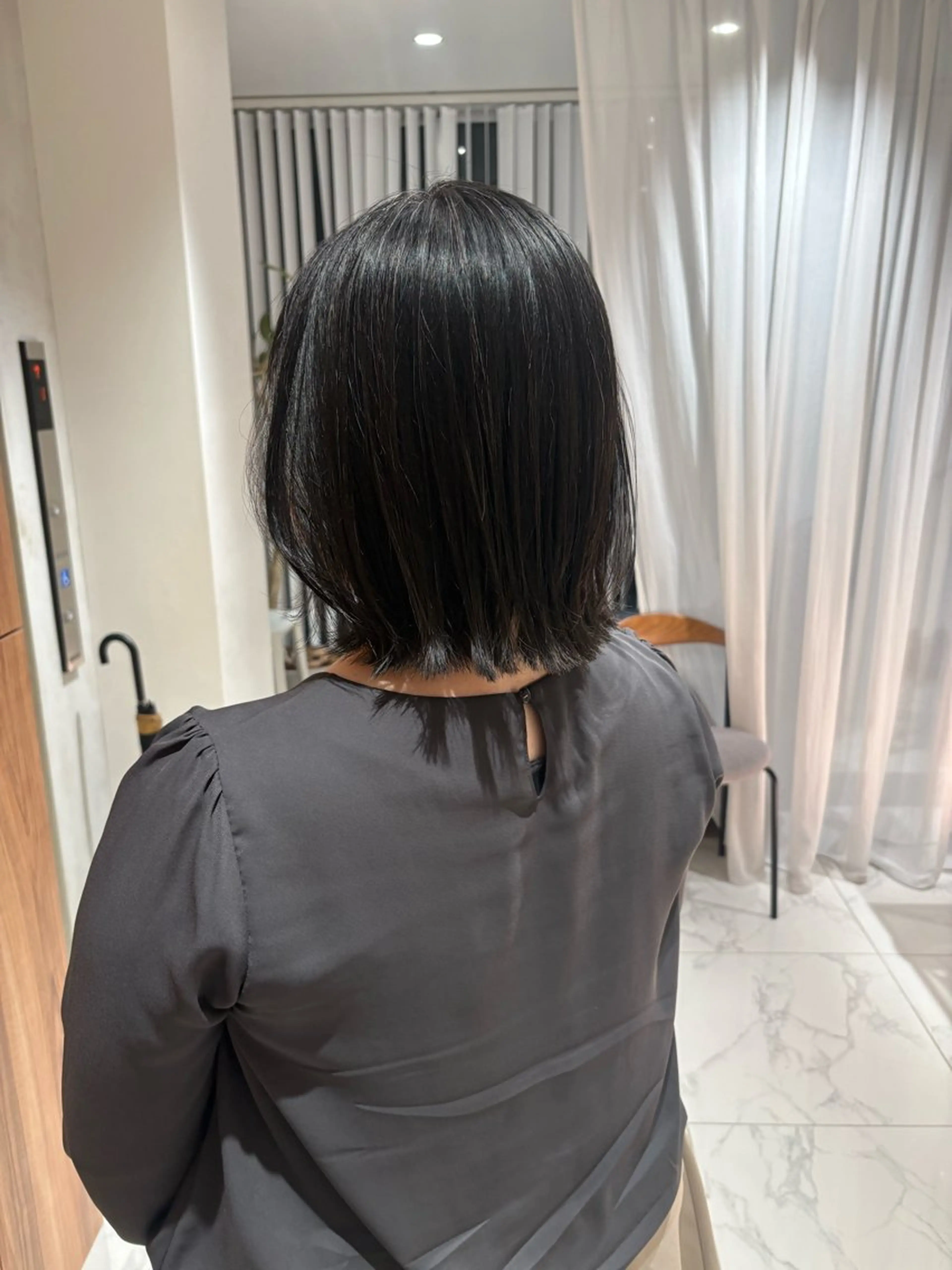 ミディアム ショート⌇艶カラー ⌇ RIN🌙のヘアスタイル