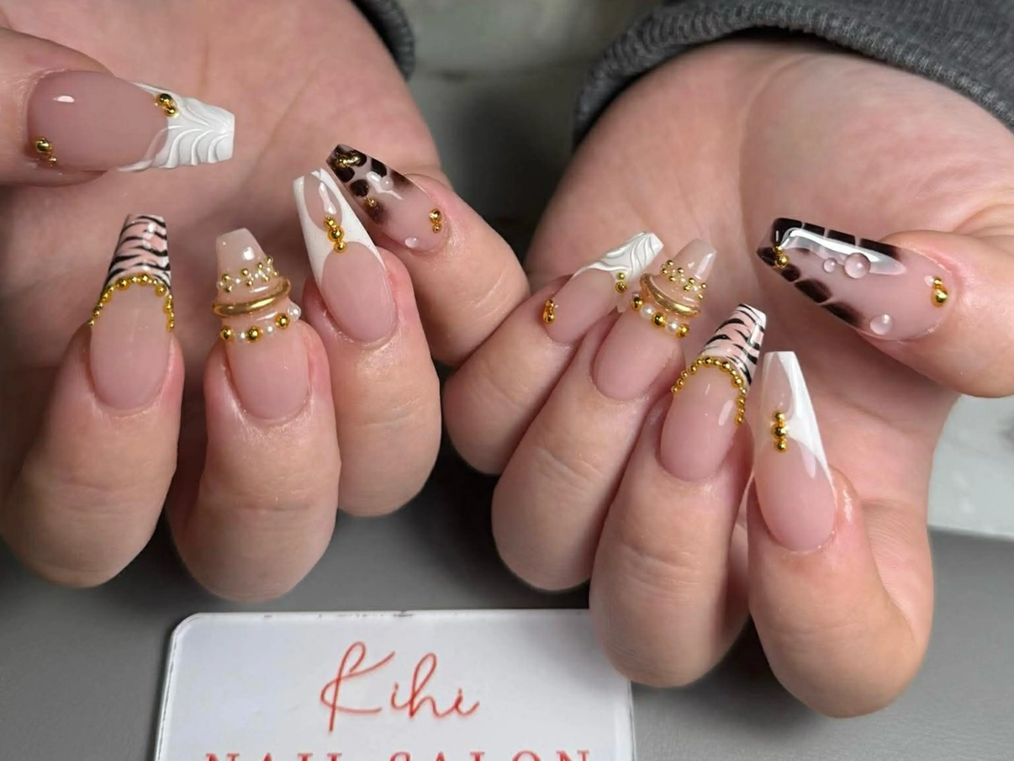 ネイル アートネイル フレンチネイル ジェルネイル グラデーション 韓国ネイル ハンドネイル ハンドケア さくら💮💮 【オフ無料】のネイルデザイン