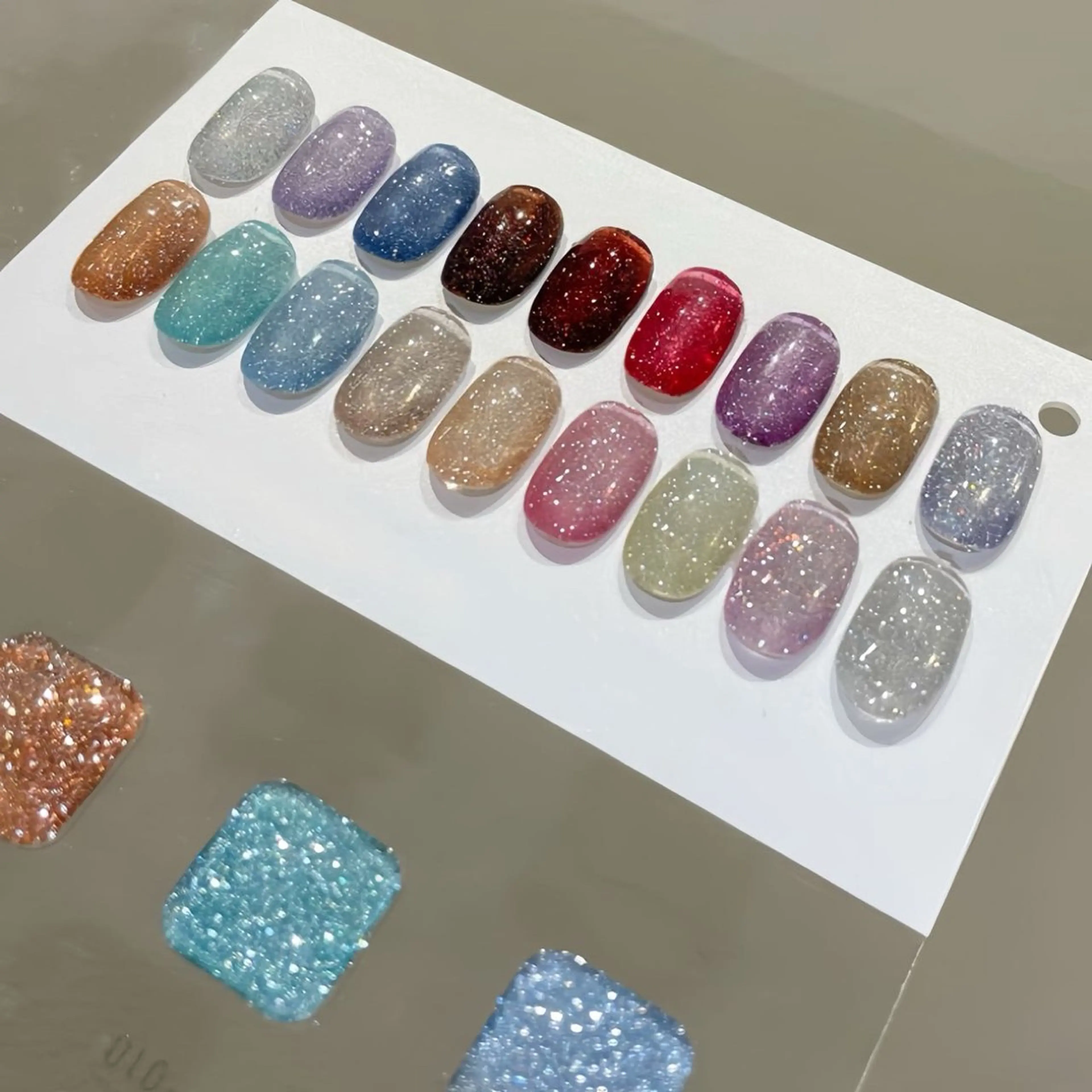カラー L&Y Nail salonのネイルデザイン