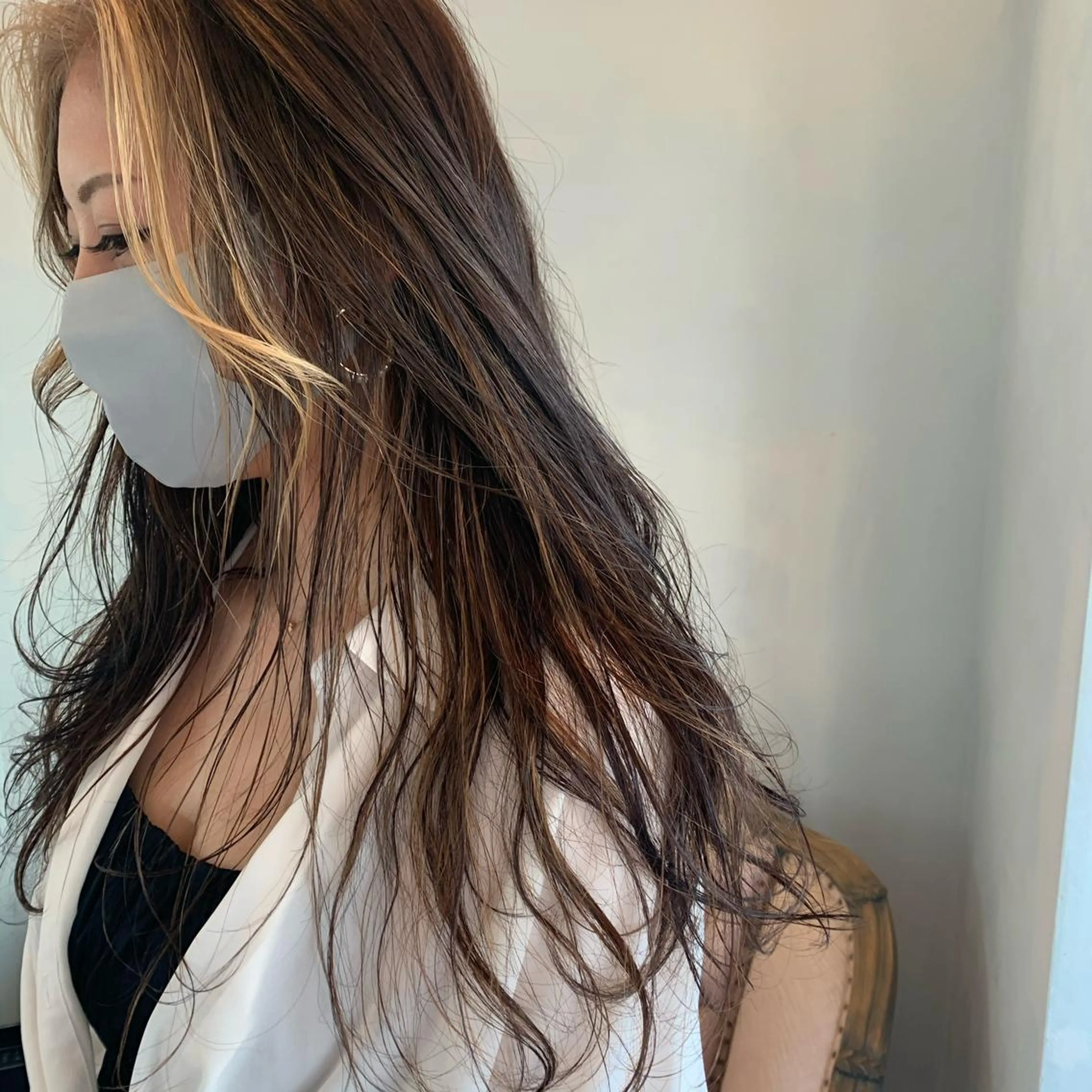 ロング カラー SAKINO. ベージュカラーのヘアスタイル