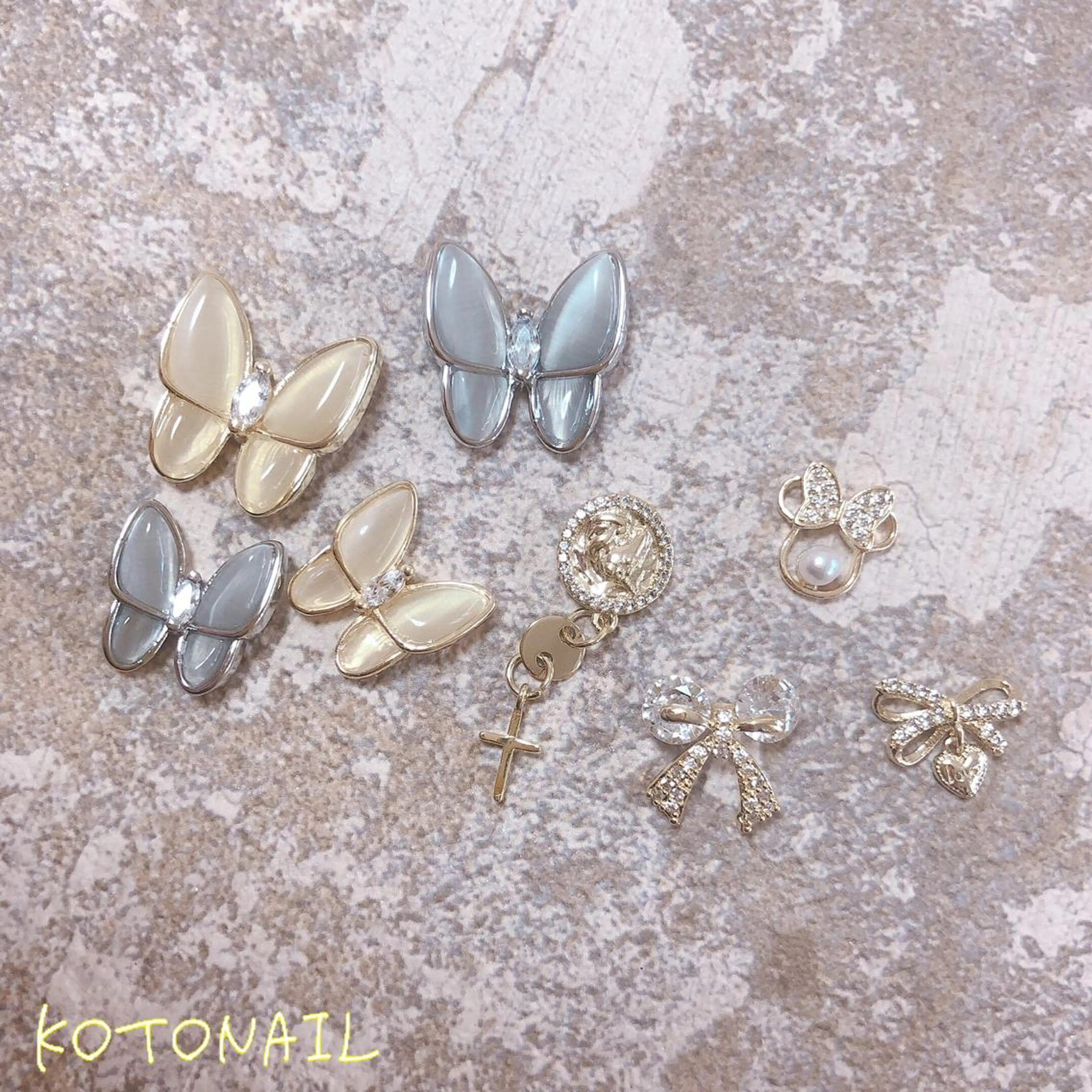 ネイル アートネイル フラッシュネイル フラワーネイル フットネイル 氷ネイル・うるうるネイル ハンドネイル koto nailのネイルデザイン