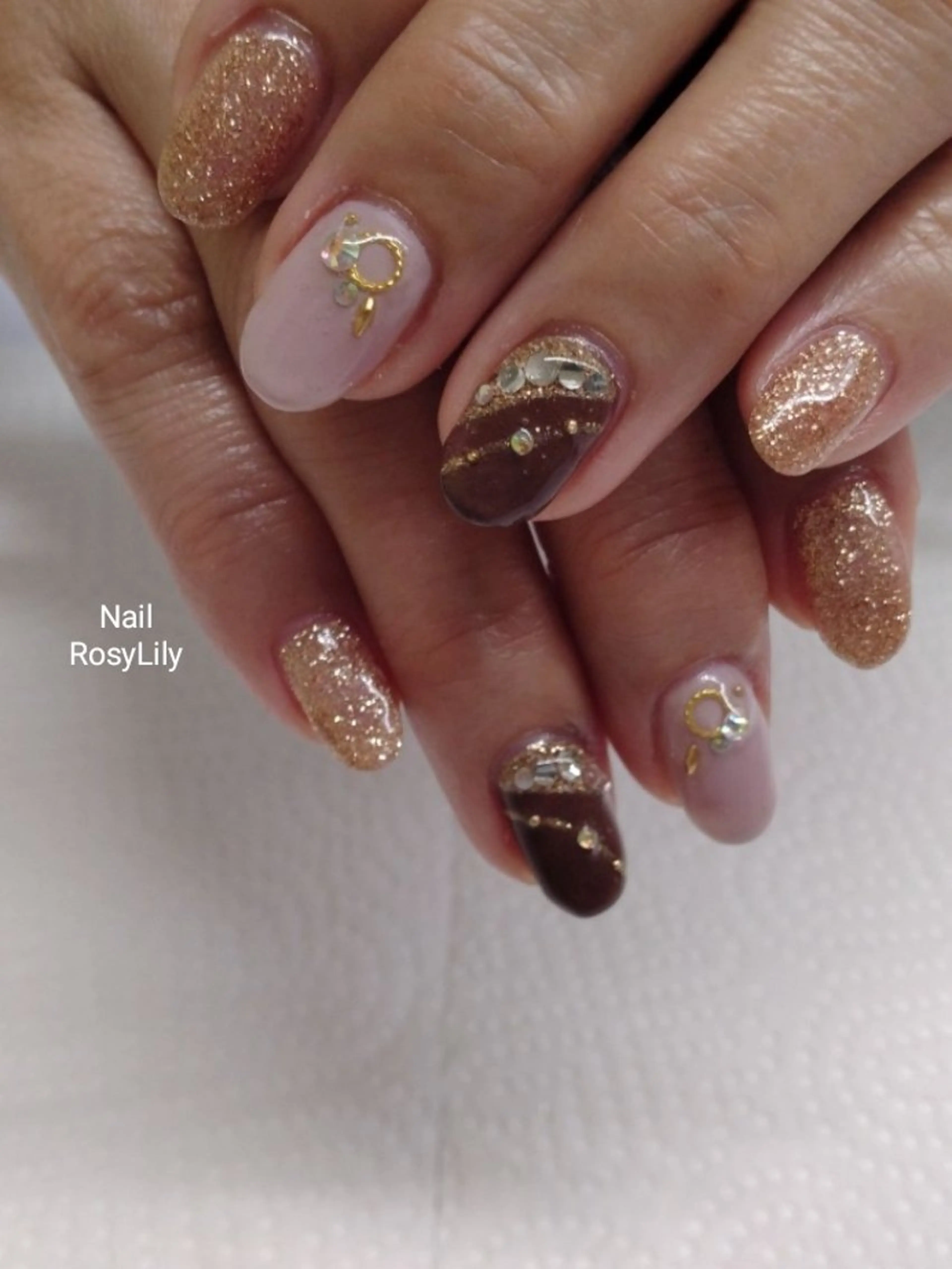 ネイル 持ち込み プライベートサロン Rosy Lilyのネイルデザイン