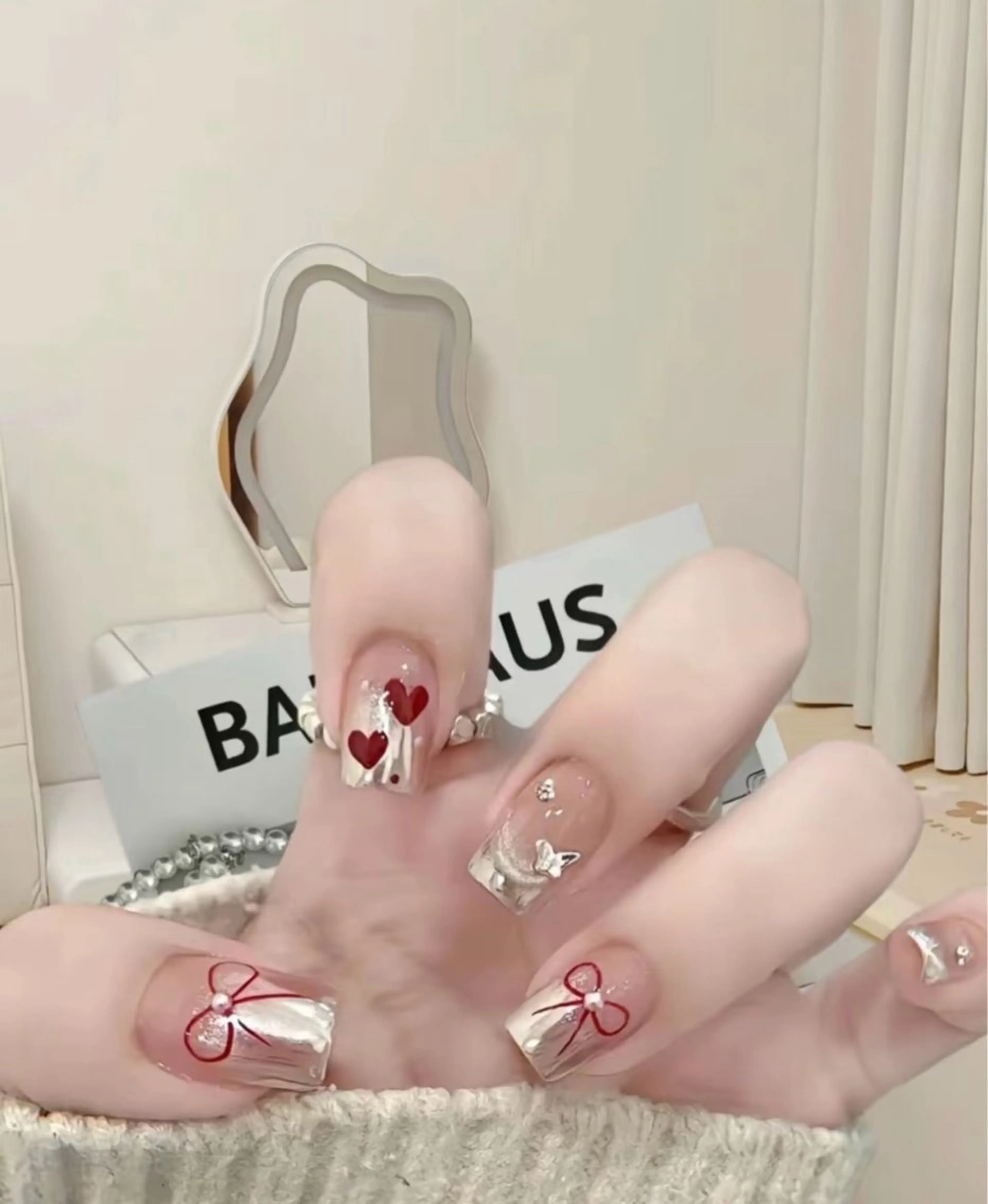 ネイル ハンドネイル 🎀 NaNa_nailのネイルデザイン