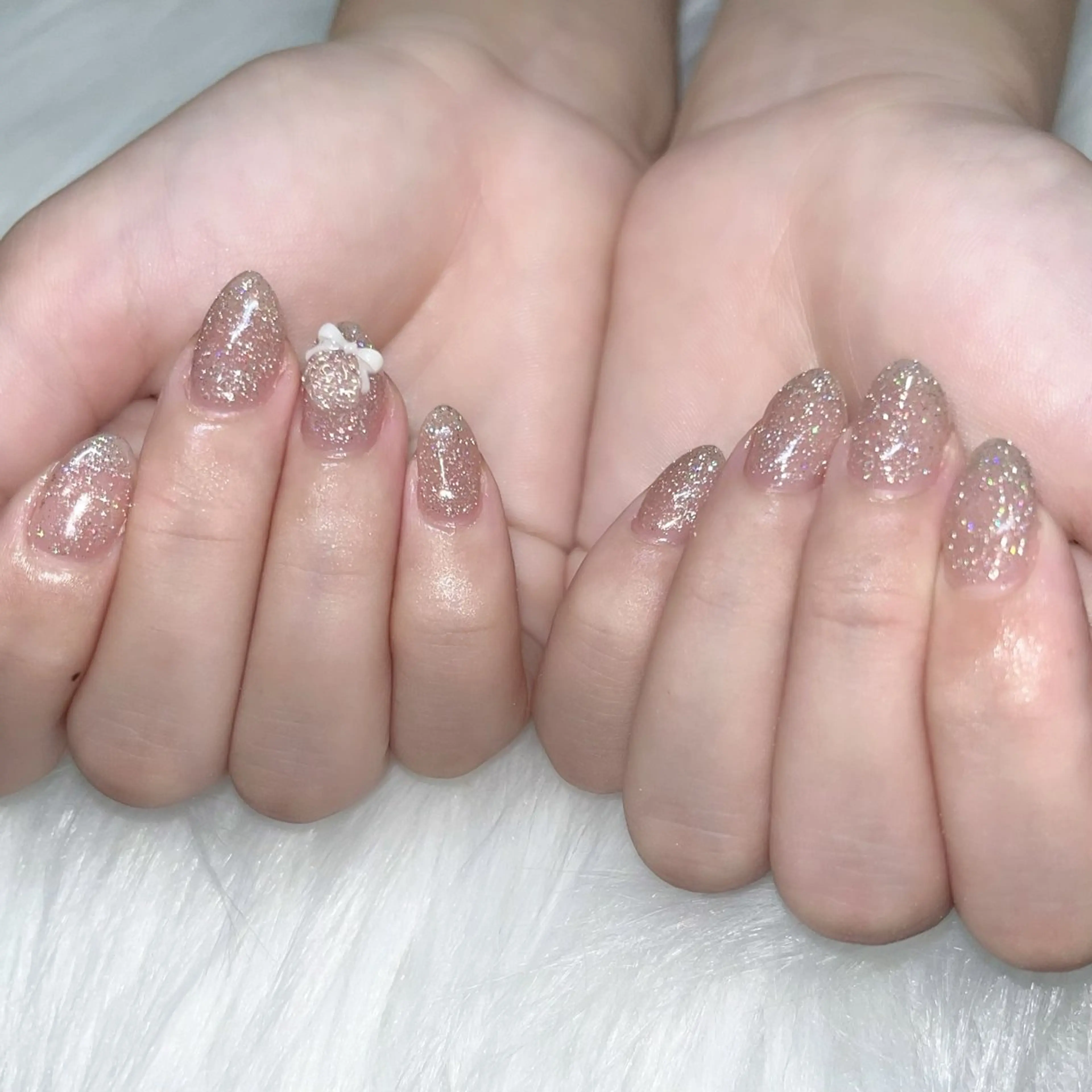 ネイル アートネイル フラッシュネイル ガーリー 韓国ネイル 持ち込み KOKONA 🎀のネイルデザイン