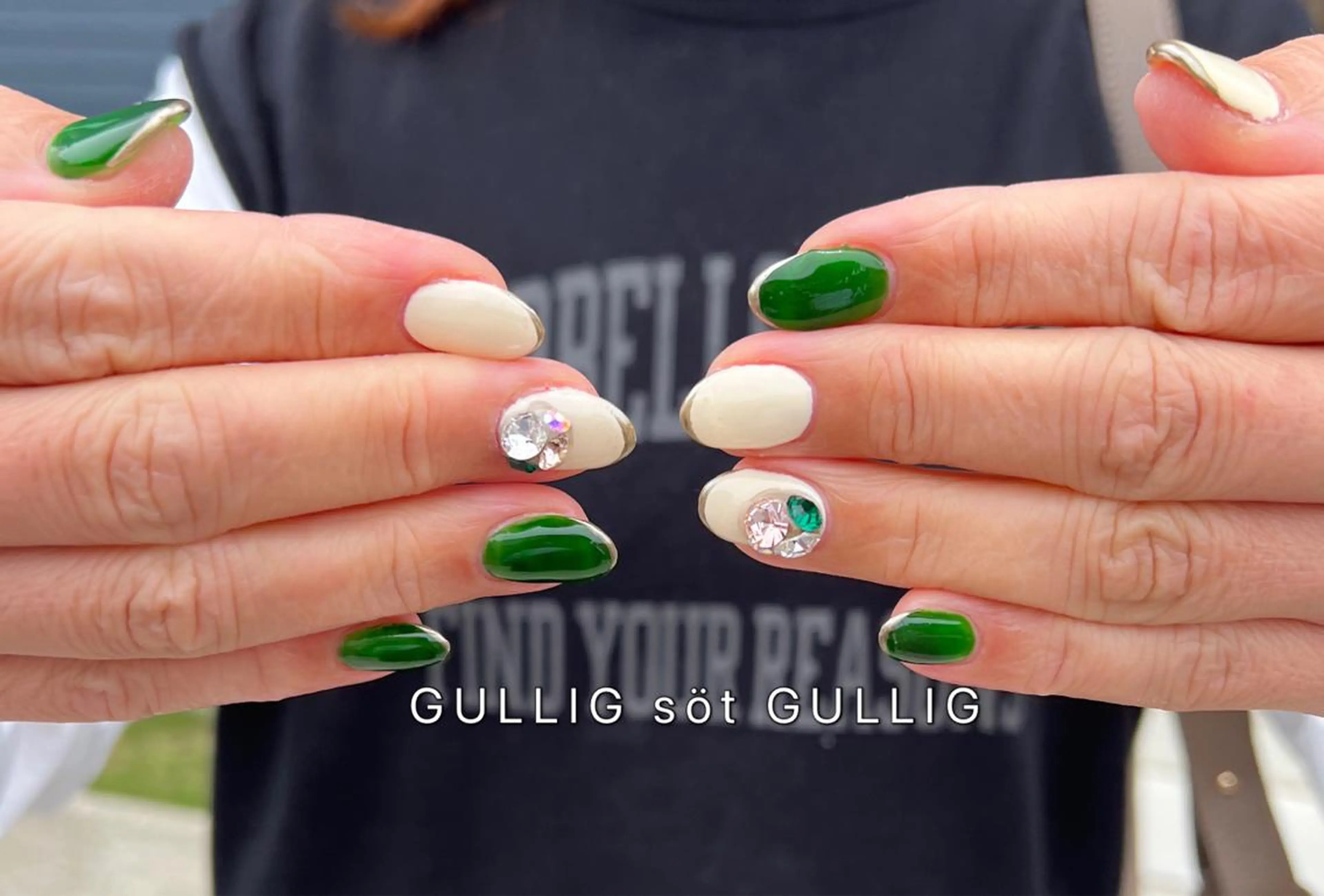 ネイル GULLIG söt GULLIGのネイルデザイン