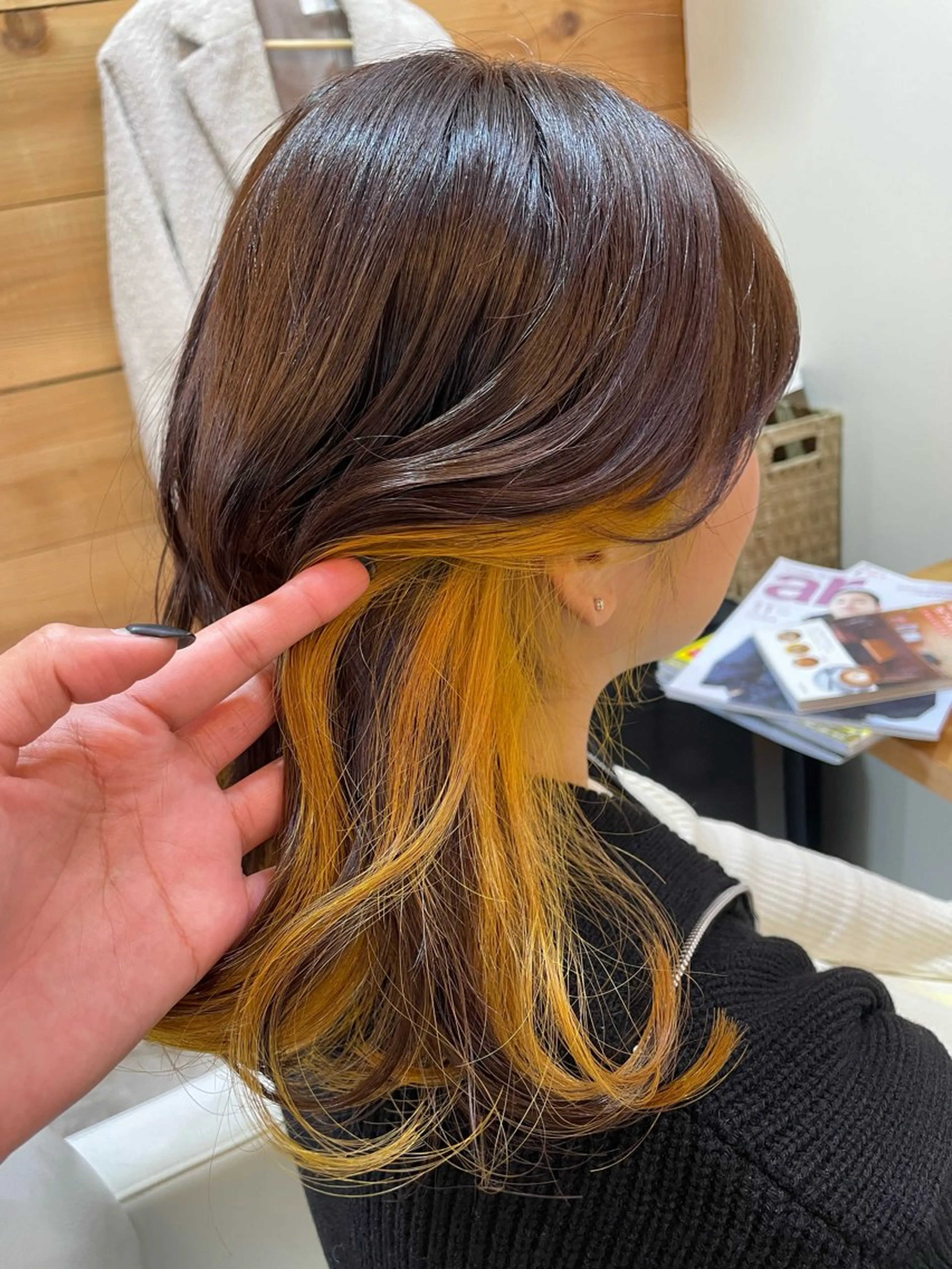 ミディアム カラー イエローカラー 艶カラー｜透明感 カラー｜レイヤーのヘアスタイル