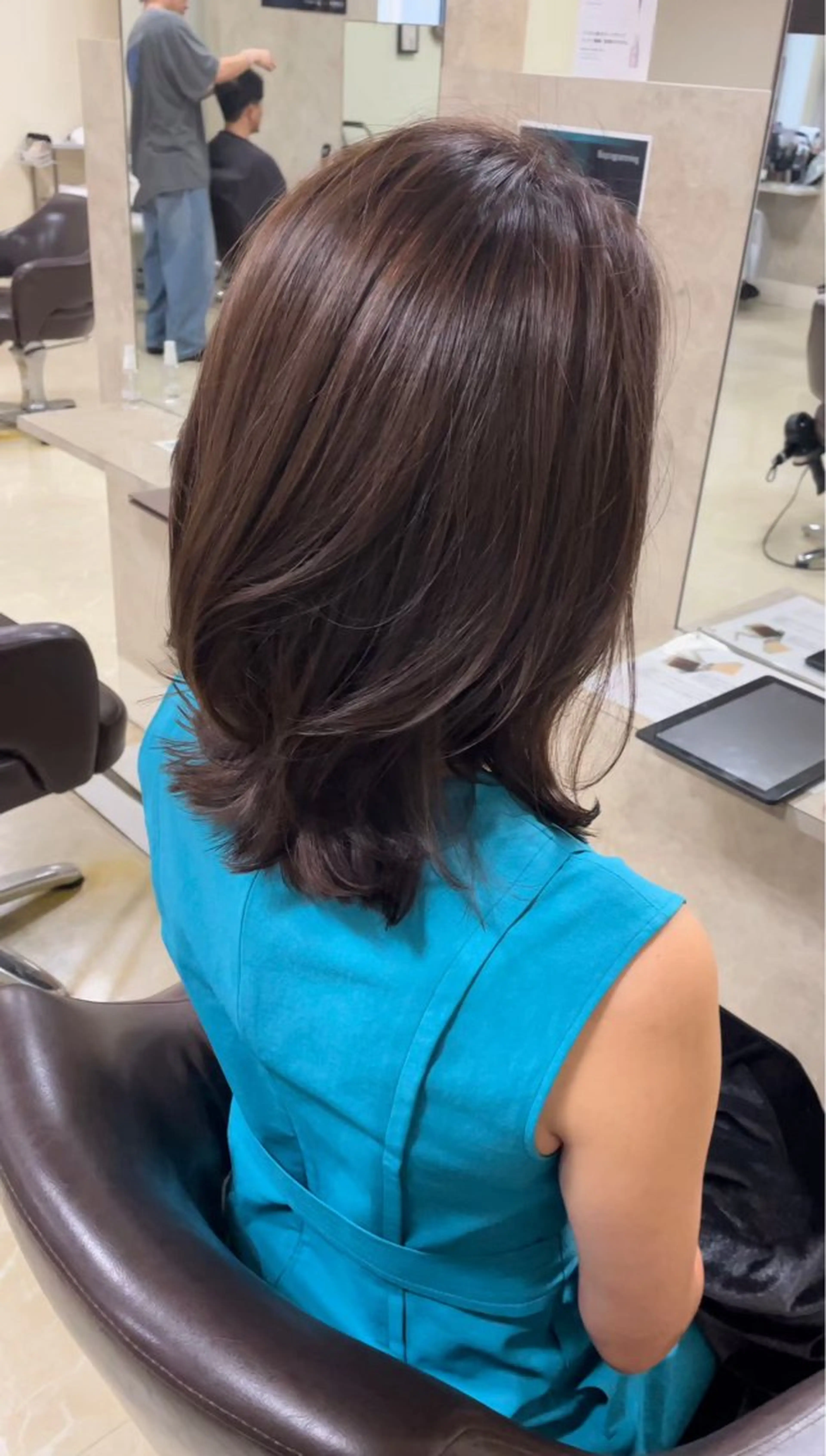 カラー 会社で浮かない ビジネスヘア/心斎橋のヘアスタイル