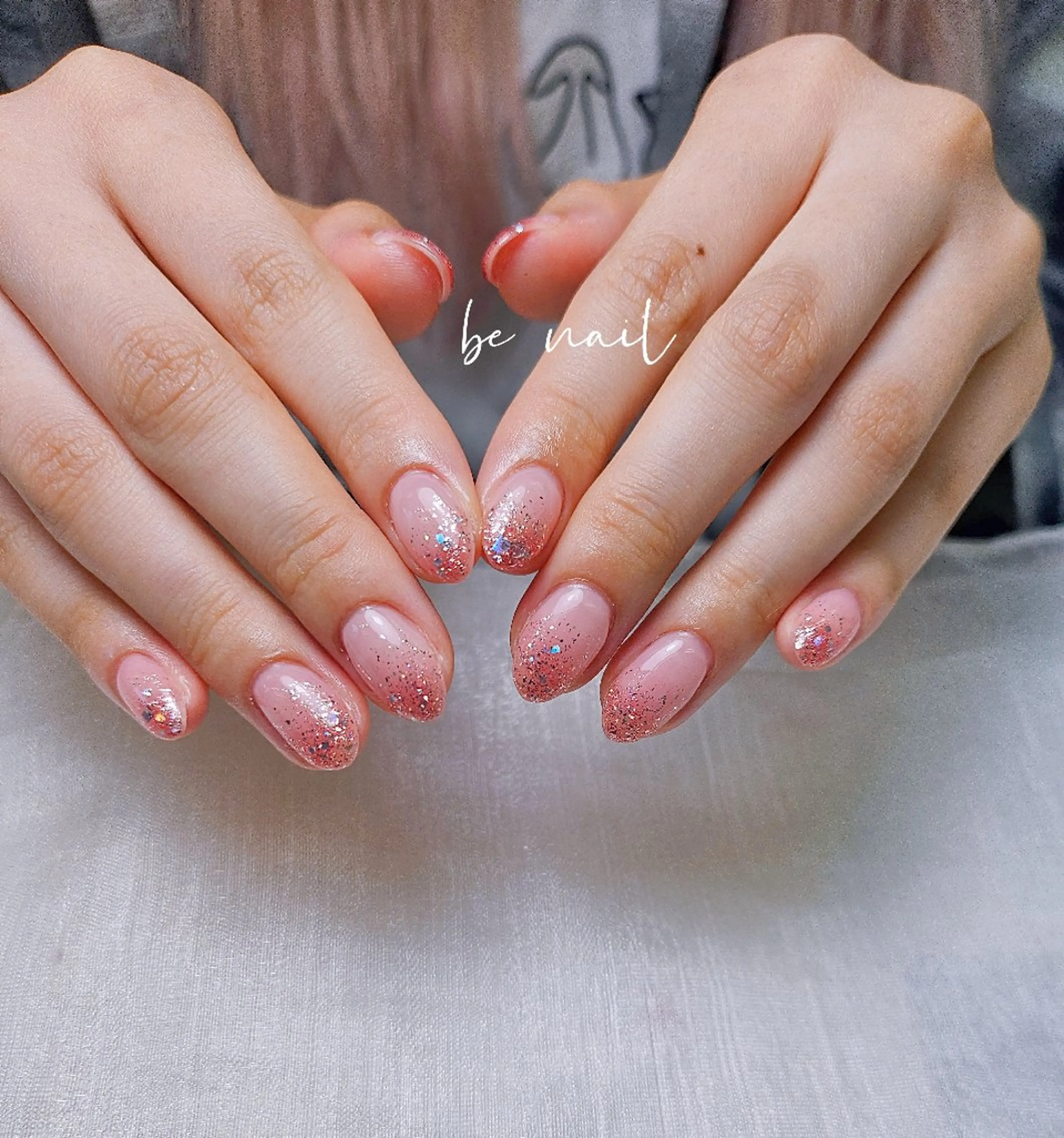 ネイル グラデーション ラメ(グリッター) ラメグラデーション be nail所属・CAMELLIA  NAILサロン新松戸のネイルデザイン